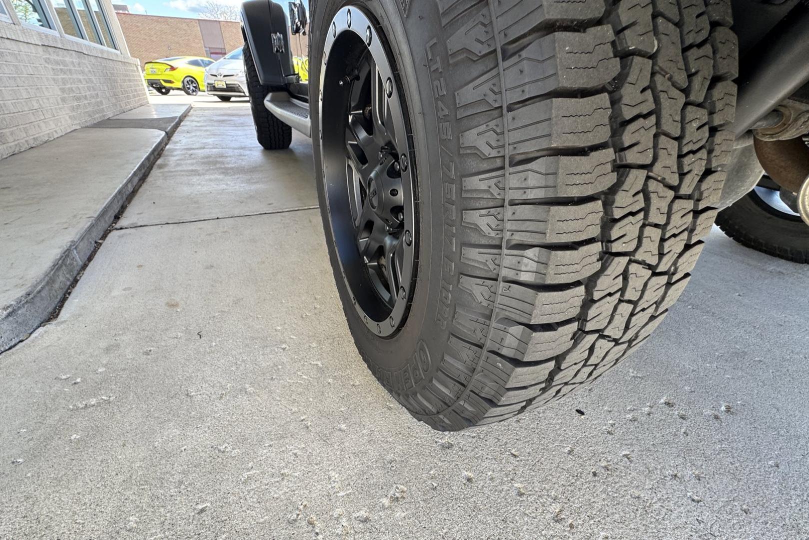 2018 Gray /Black Jeep Wrangler Unlimited Sport (1C4HJXDG1JW) with an V6 3.6 Liter engine, Automatic 8 Speed transmission, located at 2304 W. Main St., Boise, ID, 83702, (208) 342-7777, 43.622105, -116.218658 - Removable Hard Top! - Photo#17