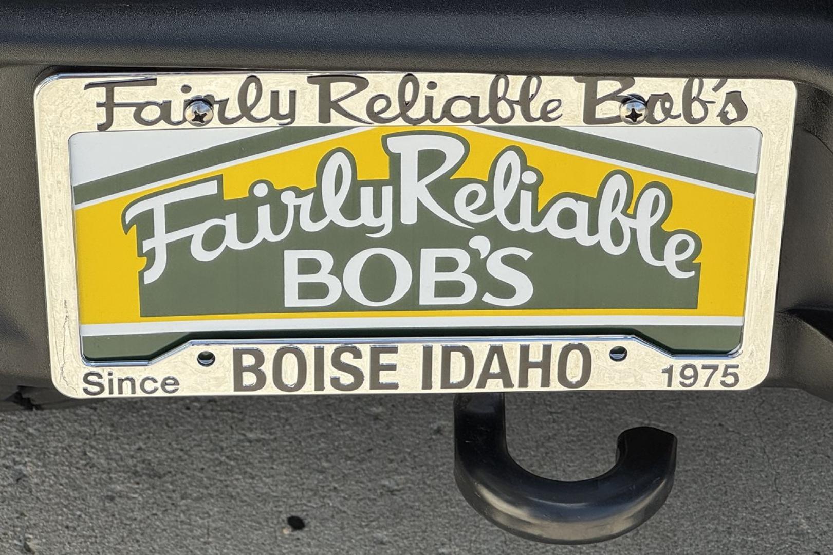 2018 Gray /Black Jeep Wrangler Unlimited Sport (1C4HJXDG1JW) with an V6 3.6 Liter engine, Automatic 8 Speed transmission, located at 2304 W. Main St., Boise, ID, 83702, (208) 342-7777, 43.622105, -116.218658 - Removable Hard Top! - Photo#18