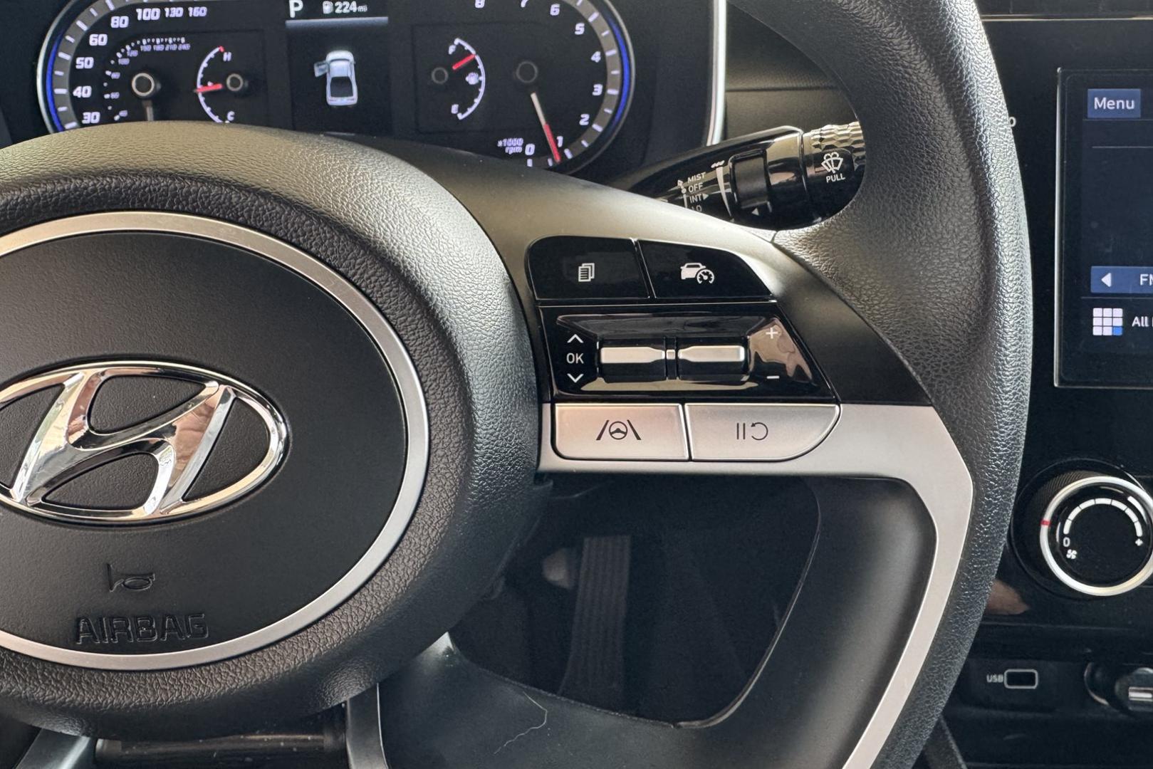 2022 Hampton Gray Metallic /Black Hyundai Santa Cruz SEL (5NTJBDAE9NH) with an 4 Cyl 2.5 Liter engine, Automatic 8 Speed transmission, located at 2304 W. Main St., Boise, ID, 83702, (208) 342-7777, 43.622105, -116.218658 - Truck, Passenger Vehicle And Fuel Economy All In One! - Photo#9