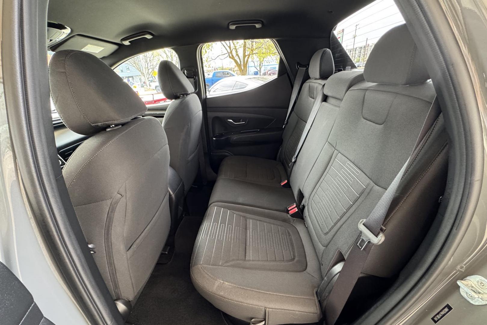 2022 Hampton Gray Metallic /Black Hyundai Santa Cruz SEL (5NTJBDAE9NH) with an 4 Cyl 2.5 Liter engine, Automatic 8 Speed transmission, located at 2304 W. Main St., Boise, ID, 83702, (208) 342-7777, 43.622105, -116.218658 - Truck, Passenger Vehicle And Fuel Economy All In One! - Photo#12