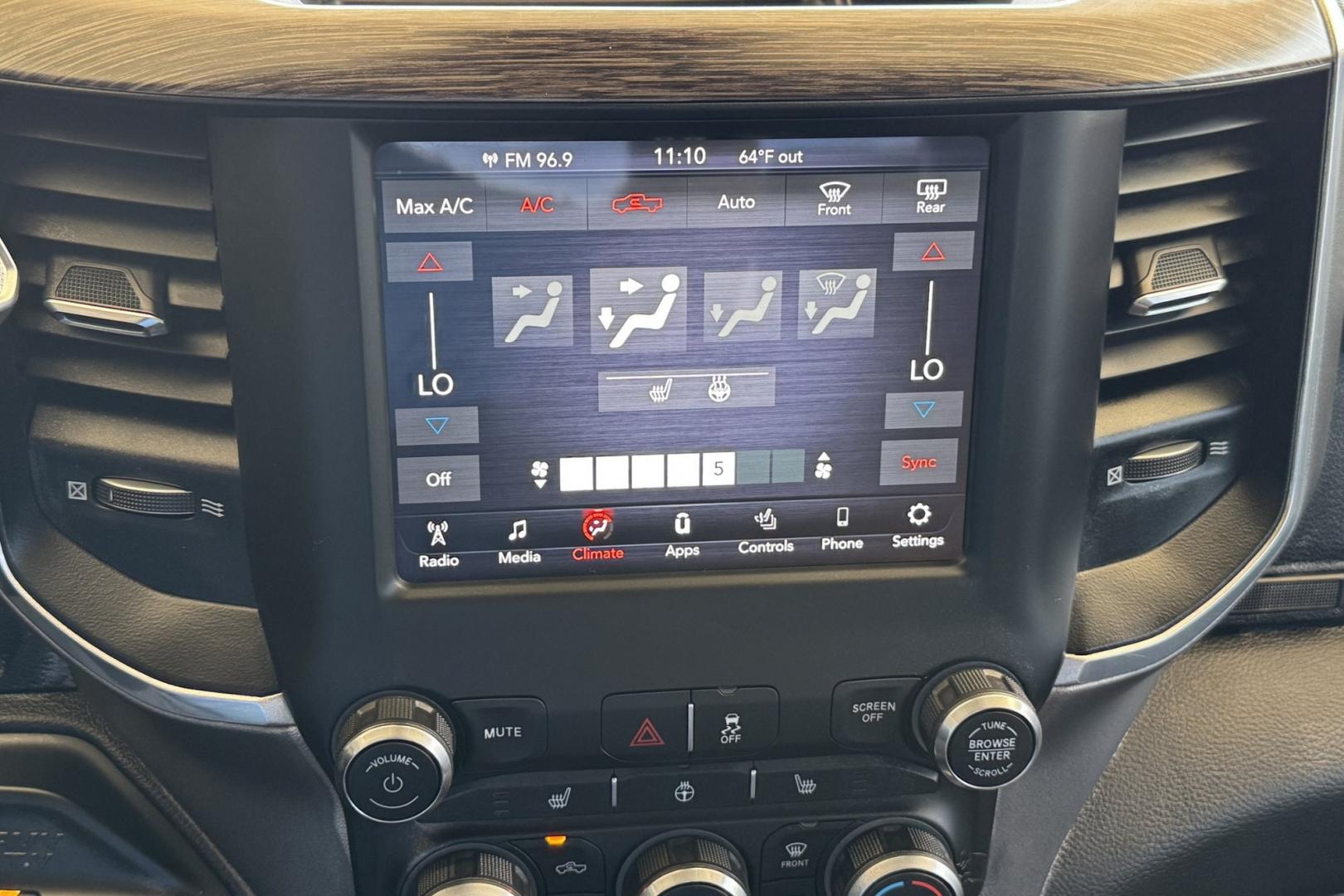 2021 Patriot Blue Pearl Coat /Black RAM 2500 Laramie (3C6UR5FLXMG) with an 6 Cyl 6.7 Liter Cummins Turbo Diesel engine, Automatic 6 Speed transmission, located at 2304 W. Main St., Boise, ID, 83702, (208) 342-7777, 43.622105, -116.218658 - Low Mileage And Well Cared For One Owner Idaho Truck! - Photo#6