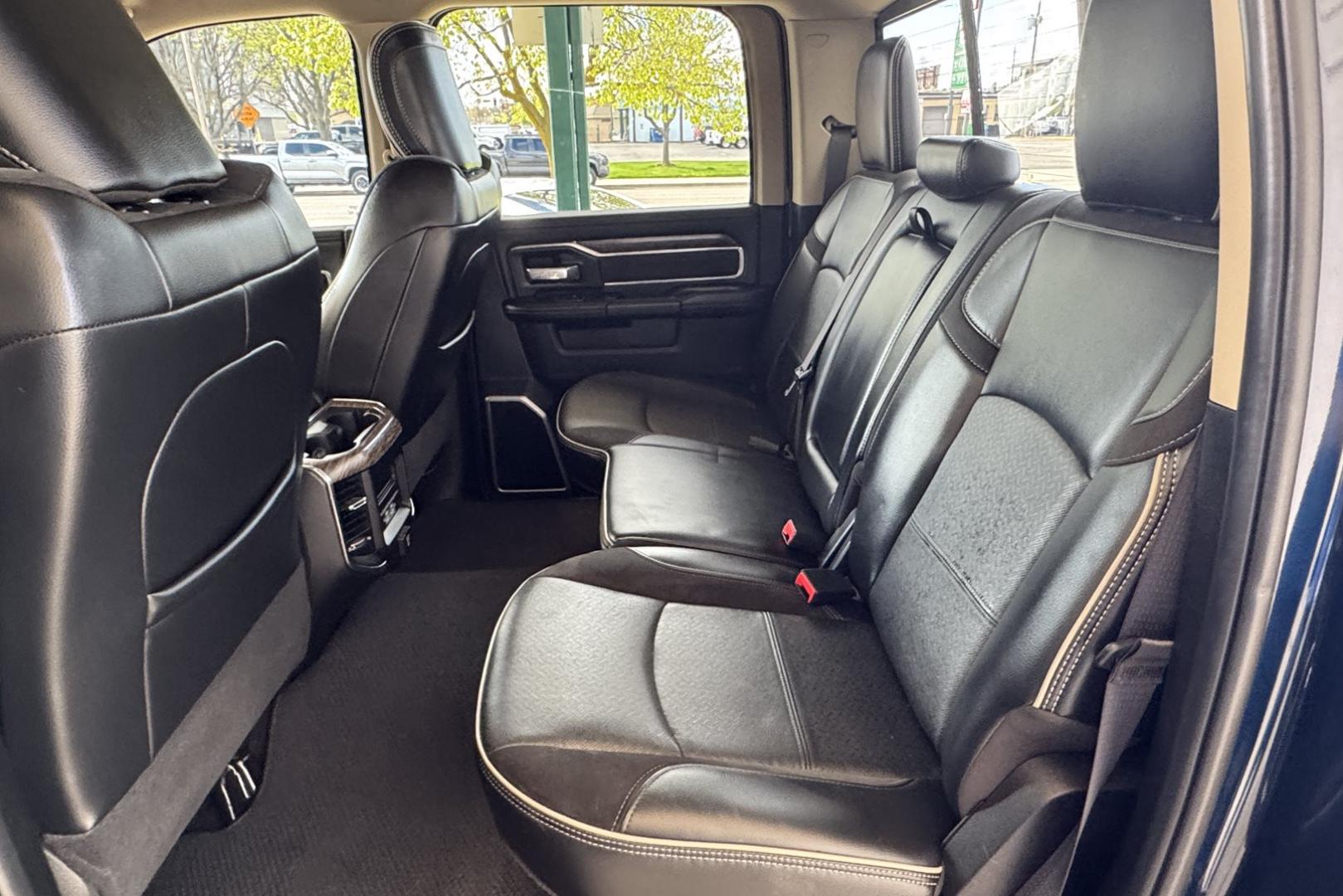 2021 Patriot Blue Pearl Coat /Black RAM 2500 Laramie (3C6UR5FLXMG) with an 6 Cyl 6.7 Liter Cummins Turbo Diesel engine, Automatic 6 Speed transmission, located at 2304 W. Main St., Boise, ID, 83702, (208) 342-7777, 43.622105, -116.218658 - Low Mileage And Well Cared For One Owner Idaho Truck! - Photo#10