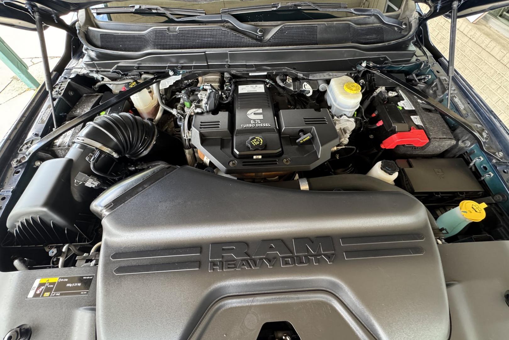 2021 Patriot Blue Pearl Coat /Black RAM 2500 Laramie (3C6UR5FLXMG) with an 6 Cyl 6.7 Liter Cummins Turbo Diesel engine, Automatic 6 Speed transmission, located at 2304 W. Main St., Boise, ID, 83702, (208) 342-7777, 43.622105, -116.218658 - Low Mileage And Well Cared For One Owner Idaho Truck! - Photo#15