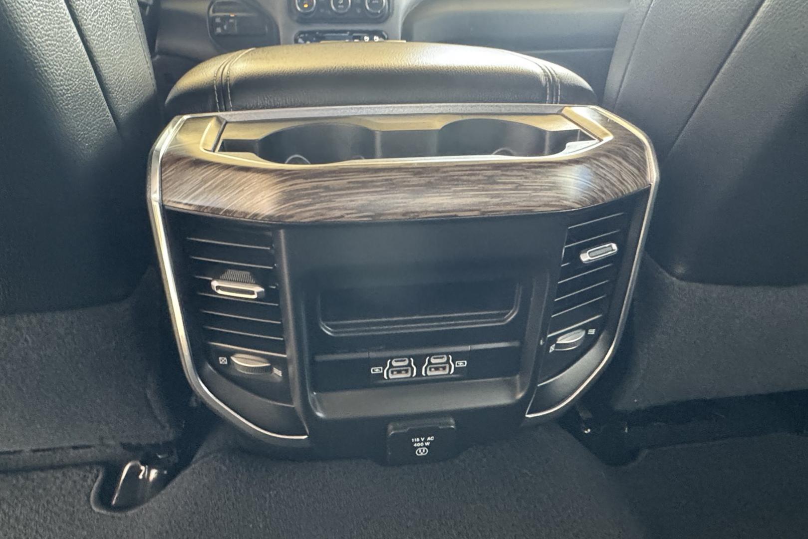 2021 Patriot Blue Pearl Coat /Black RAM 2500 Laramie (3C6UR5FLXMG) with an 6 Cyl 6.7 Liter Cummins Turbo Diesel engine, Automatic 6 Speed transmission, located at 2304 W. Main St., Boise, ID, 83702, (208) 342-7777, 43.622105, -116.218658 - Low Mileage And Well Cared For One Owner Idaho Truck! - Photo#13