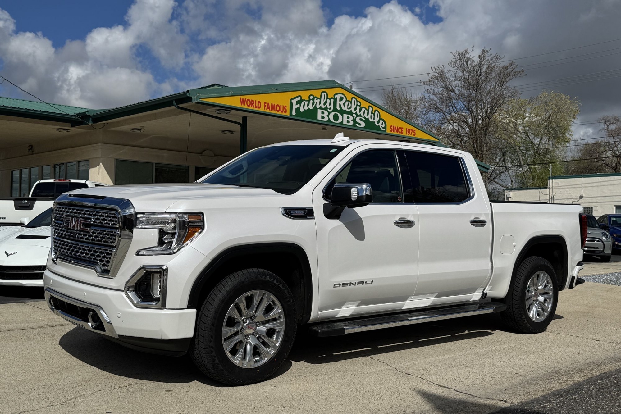 photo of 2022 GMC Sierra 1500 Limited Crew Cab Denali Duramax 4x4 