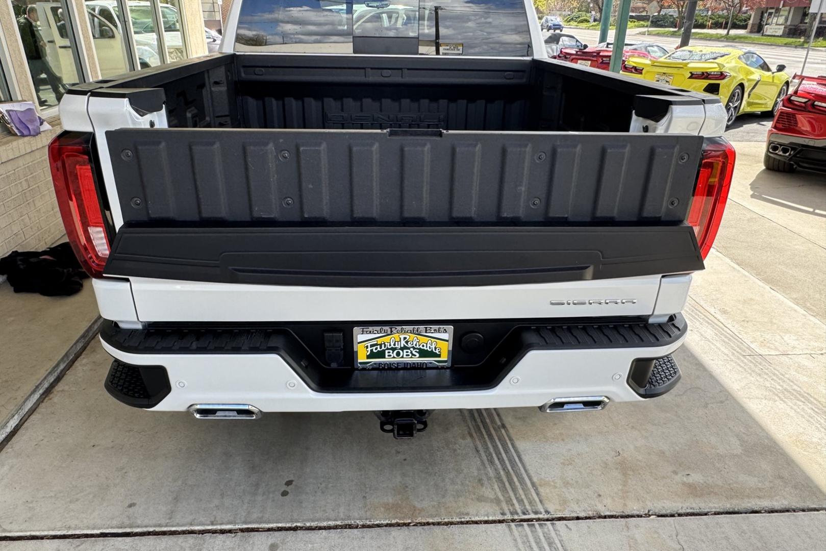 2022 White /Tobacco GMC Sierra Denali (1GTU9FET4NZ) with an 6 Cyl 3.0 Liter Duramax Turbo Diesel engine, Automatic 10 Speed transmission, located at 2304 W. Main St., Boise, ID, 83702, (208) 342-7777, 43.622105, -116.218658 - Duramax Powered Denali! New Tires And Ready To Go! - Photo#34