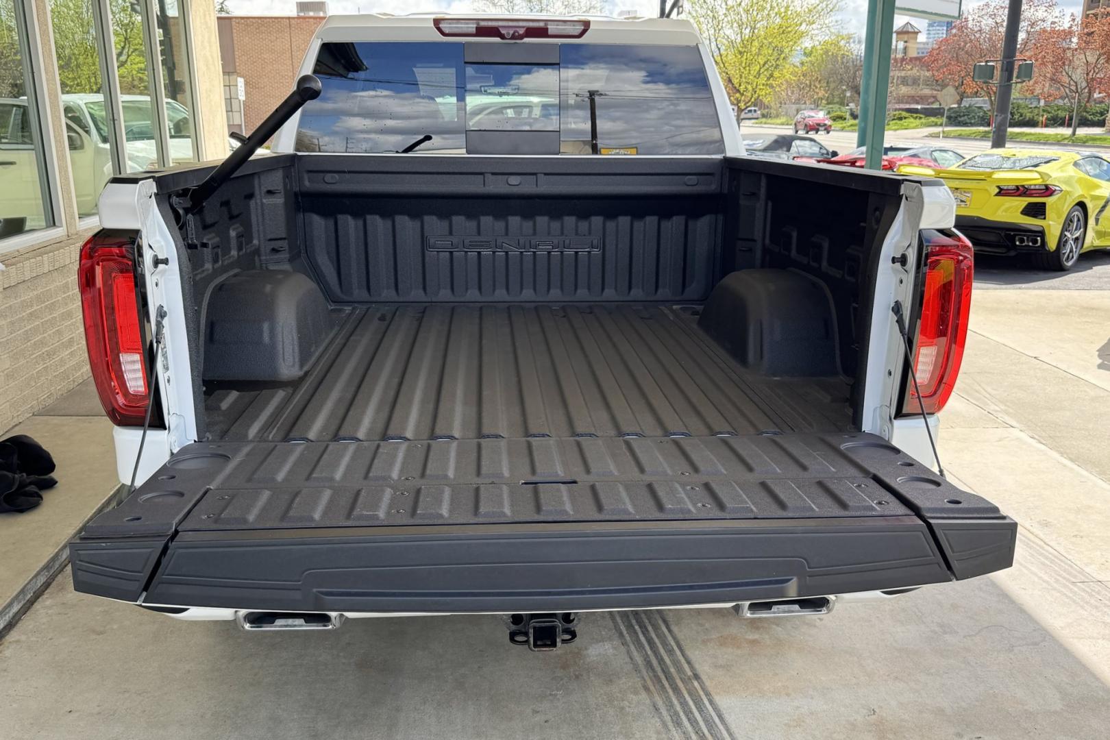 2022 White /Tobacco GMC Sierra Denali (1GTU9FET4NZ) with an 6 Cyl 3.0 Liter Duramax Turbo Diesel engine, Automatic 10 Speed transmission, located at 2304 W. Main St., Boise, ID, 83702, (208) 342-7777, 43.622105, -116.218658 - Duramax Powered Denali! New Tires And Ready To Go! - Photo#36