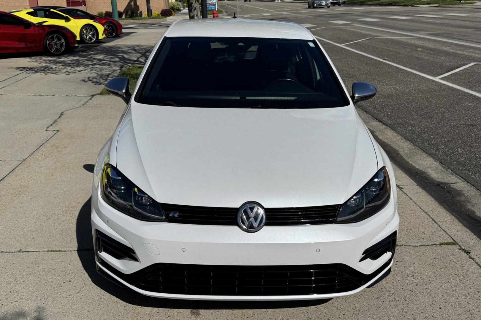 2019 White /Black Volkswagen Golf R 4MOTION (WVWVA7AU9KW) with an 4 Cyl 2.0 Liter Turbo engine, Automatick 7 Speed DSG transmission, located at 2304 W. Main St., Boise, ID, 83702, (208) 342-7777, 43.622105, -116.218658 - Hard To Find! A Blast To Drive! - Photo#3