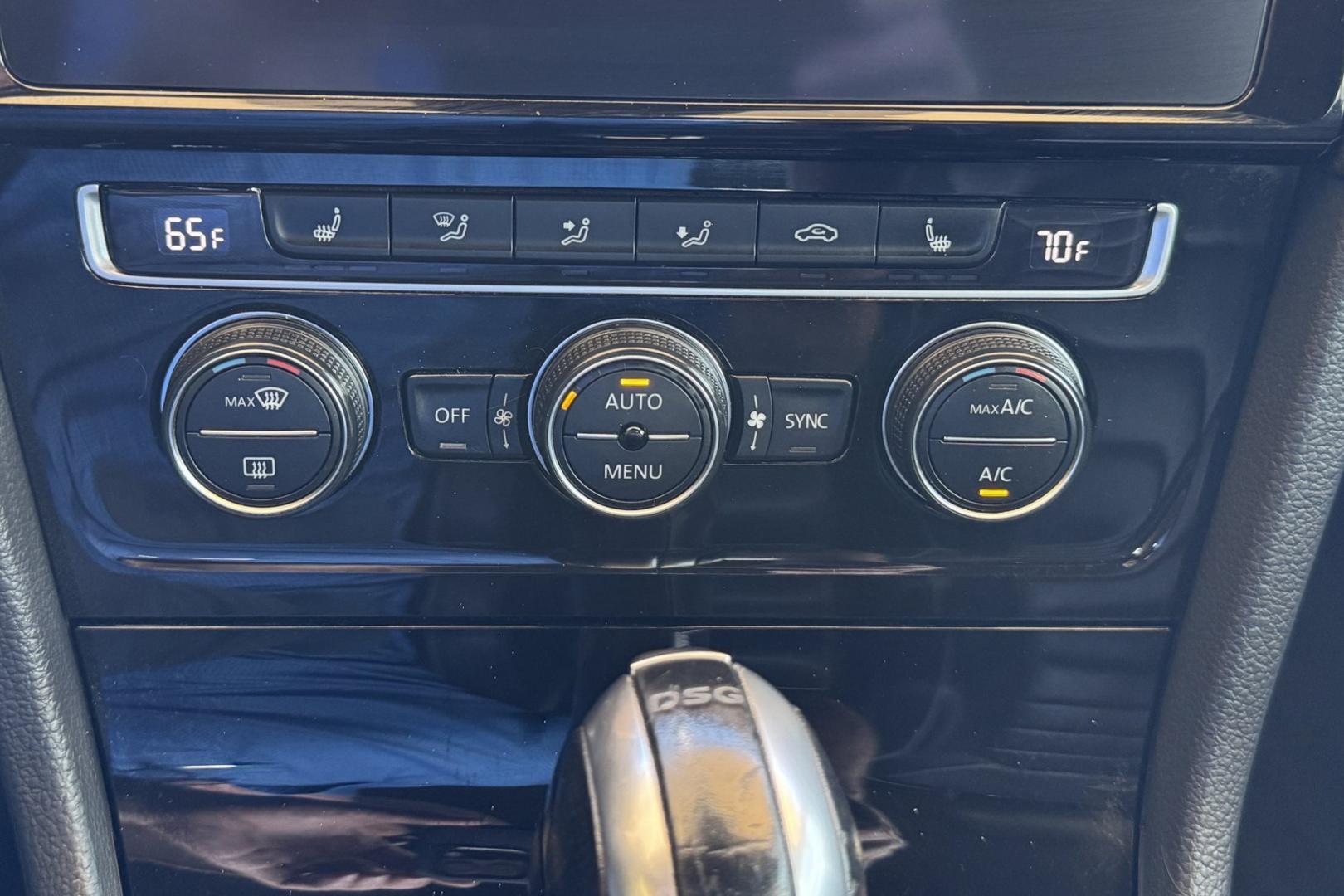 2019 White /Black Volkswagen Golf R 4MOTION (WVWVA7AU9KW) with an 4 Cyl 2.0 Liter Turbo engine, Automatick 7 Speed DSG transmission, located at 2304 W. Main St., Boise, ID, 83702, (208) 342-7777, 43.622105, -116.218658 - Hard To Find! A Blast To Drive! - Photo#7