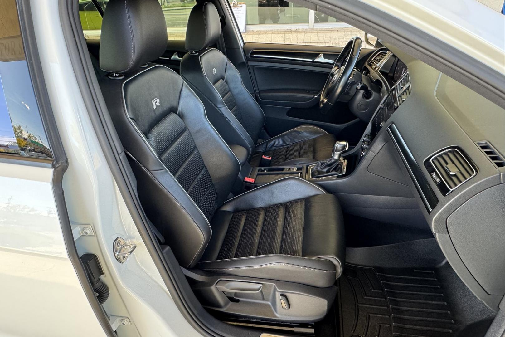 2019 White /Black Volkswagen Golf R 4MOTION (WVWVA7AU9KW) with an 4 Cyl 2.0 Liter Turbo engine, Automatick 7 Speed DSG transmission, located at 2304 W. Main St., Boise, ID, 83702, (208) 342-7777, 43.622105, -116.218658 - Hard To Find! A Blast To Drive! - Photo#20