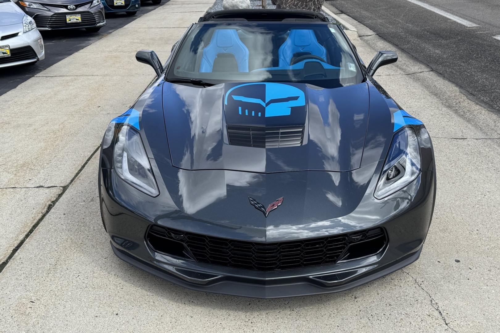 2017 Watkins Glen Gray Metallic /Tension Blue/Black Chevrolet Corvette Grand Sport 3LT (1G1Y12D71H5) with an V8 6.2 Liter engine, Automatic 8 Speed transmission, located at 2304 W. Main St., Boise, ID, 83702, (208) 342-7777, 43.622105, -116.218658 - The 2017 Chevrolet Corvette Grand Sport combines a lightweight architecture, a track-honed aerodynamics package, a naturally aspirated engine to deliver exceptional performance. The Grand Sport Collector Edition features an exclusive Watkins Glen Gray Metallic exterior with Tension Blue hash-mark gr - Photo#3