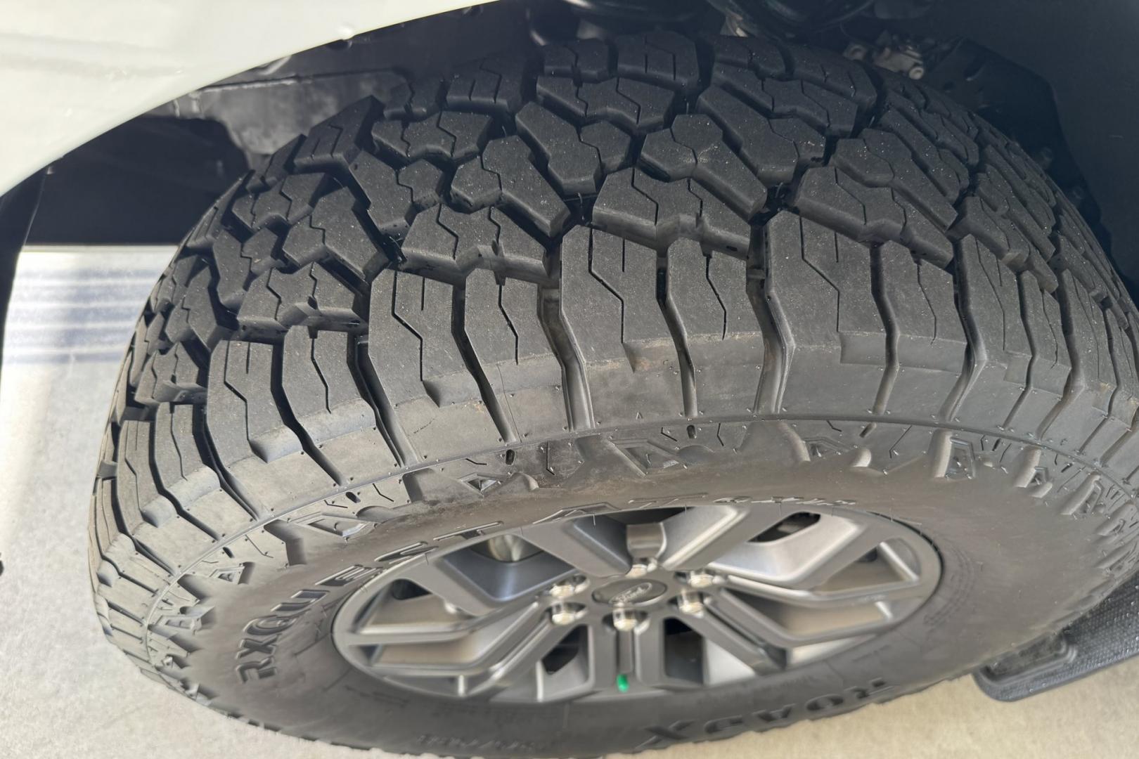 2024 Oxford White /Gray Ford F-150 Tremor (1FTFW4L80RF) with an V6 3.5 Liter Twin Turbo engine, Automatic 10 Speed transmission, located at 2304 W. Main St., Boise, ID, 83702, (208) 342-7777, 43.622105, -116.218658 - Photo#19