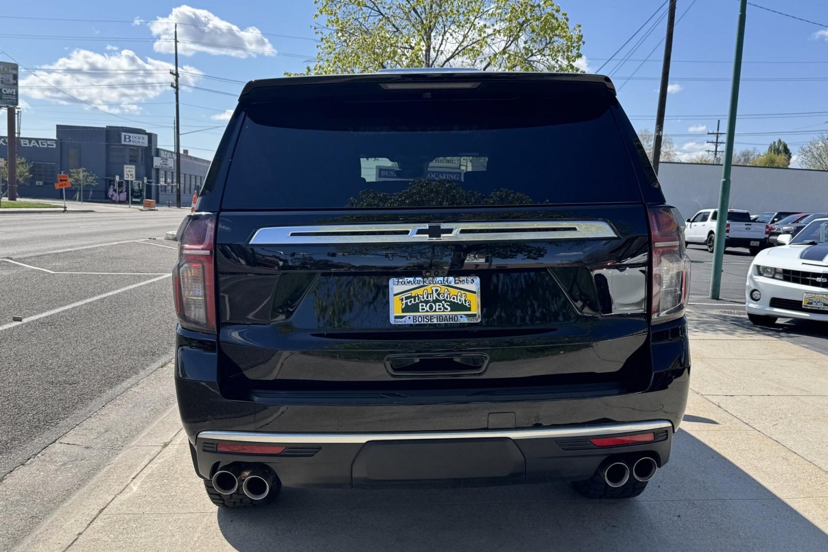 2023 Black /Jet Black Chevrolet Tahoe High Country (1GNSKTKL0PR) with an V8 6.2 Liter engine, Automatic 10 Speed transmission, located at 2304 W. Main St., Boise, ID, 83702, (208) 342-7777, 43.622105, -116.218658 - Highly Optioned Tahoe High Country! - Photo#1