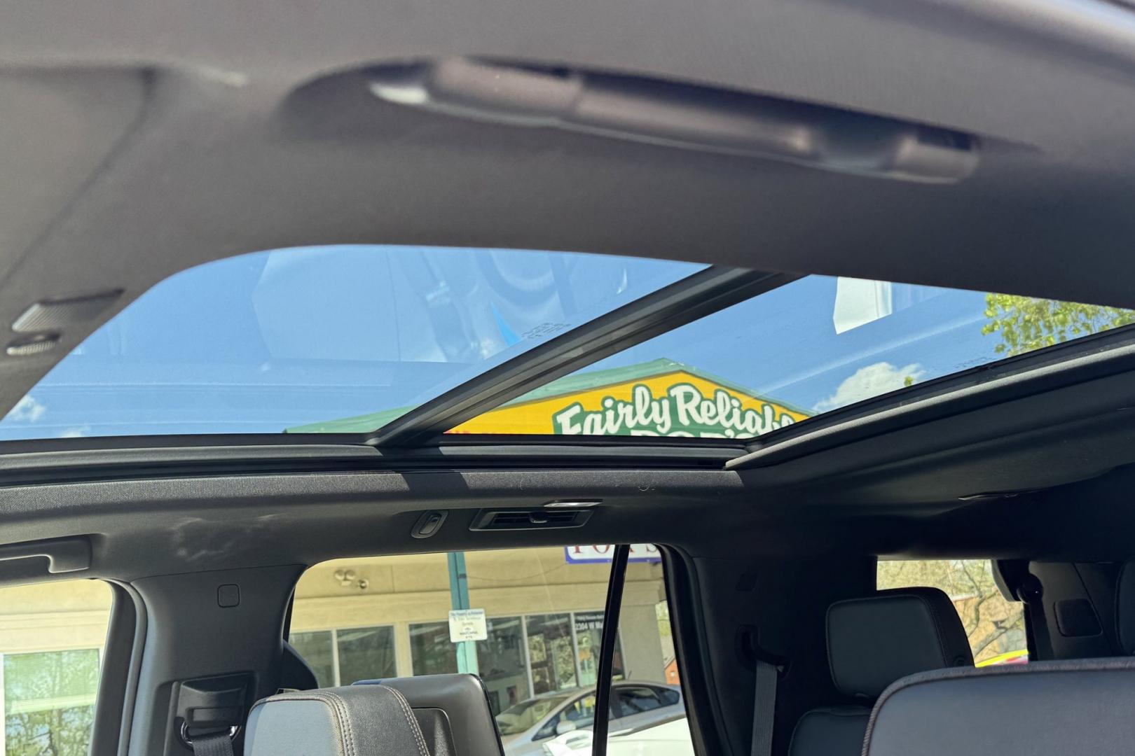 2023 Black /Jet Black Chevrolet Tahoe High Country (1GNSKTKL0PR) with an V8 6.2 Liter engine, Automatic 10 Speed transmission, located at 2304 W. Main St., Boise, ID, 83702, (208) 342-7777, 43.622105, -116.218658 - Highly Optioned Tahoe High Country! - Photo#4