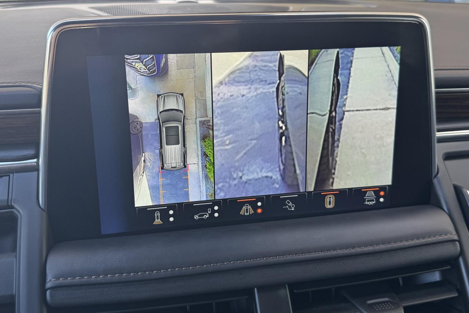 2023 Black /Jet Black Chevrolet Tahoe High Country (1GNSKTKL0PR) with an V8 6.2 Liter engine, Automatic 10 Speed transmission, located at 2304 W. Main St., Boise, ID, 83702, (208) 342-7777, 43.622105, -116.218658 - Highly Optioned Tahoe High Country! - Photo#9