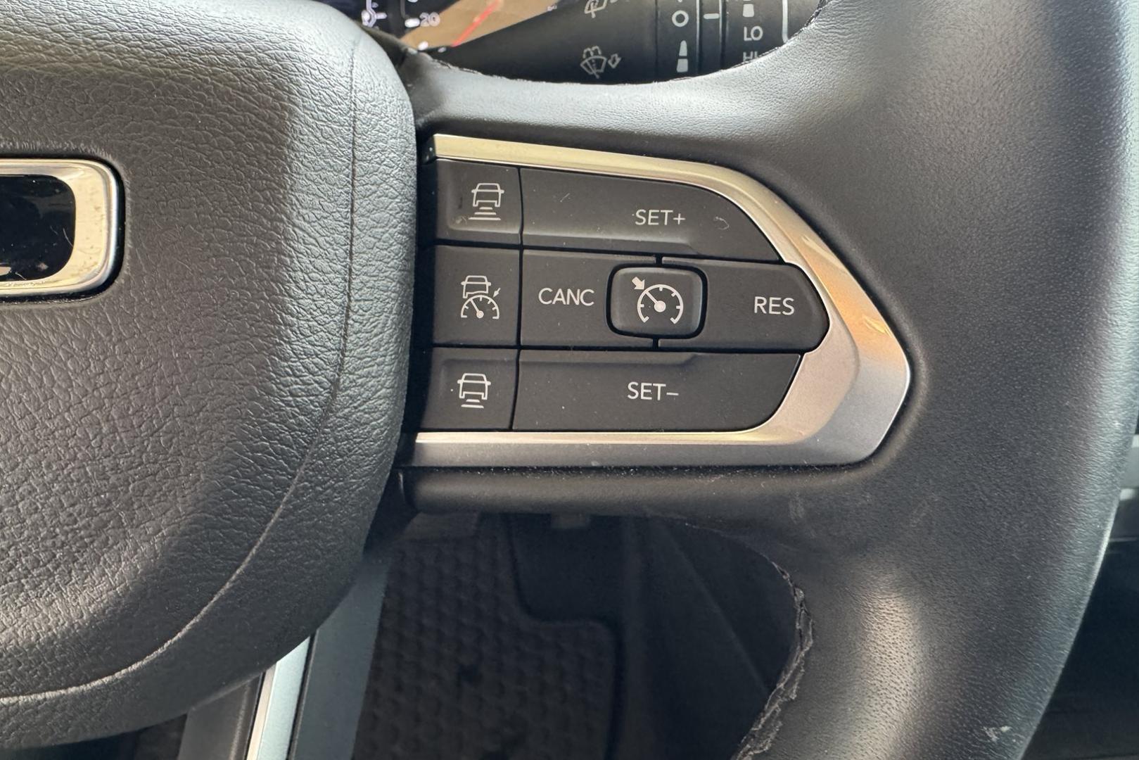 2022 Granite Crystal Metallic /Black Jeep Compass Altitude (3C4NJDBBXNT) with an 4 Cyl 2.4 Liter engine, Automatic 9 Speed transmission, located at 2304 W. Main St., Boise, ID, 83702, (208) 342-7777, 43.622105, -116.218658 - Photo#11