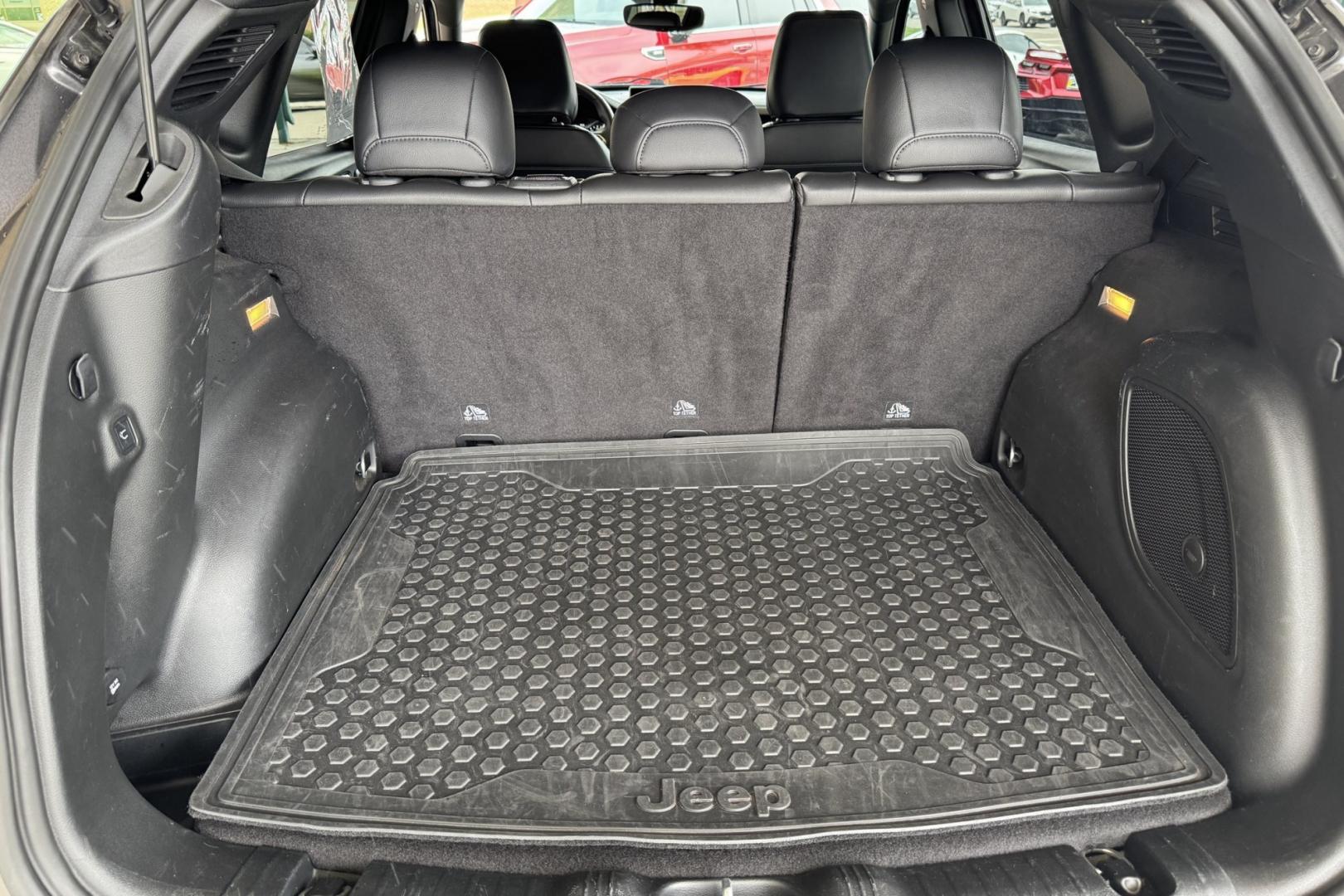 2022 Granite Crystal Metallic /Black Jeep Compass Altitude (3C4NJDBBXNT) with an 4 Cyl 2.4 Liter engine, Automatic 9 Speed transmission, located at 2304 W. Main St., Boise, ID, 83702, (208) 342-7777, 43.622105, -116.218658 - Photo#21