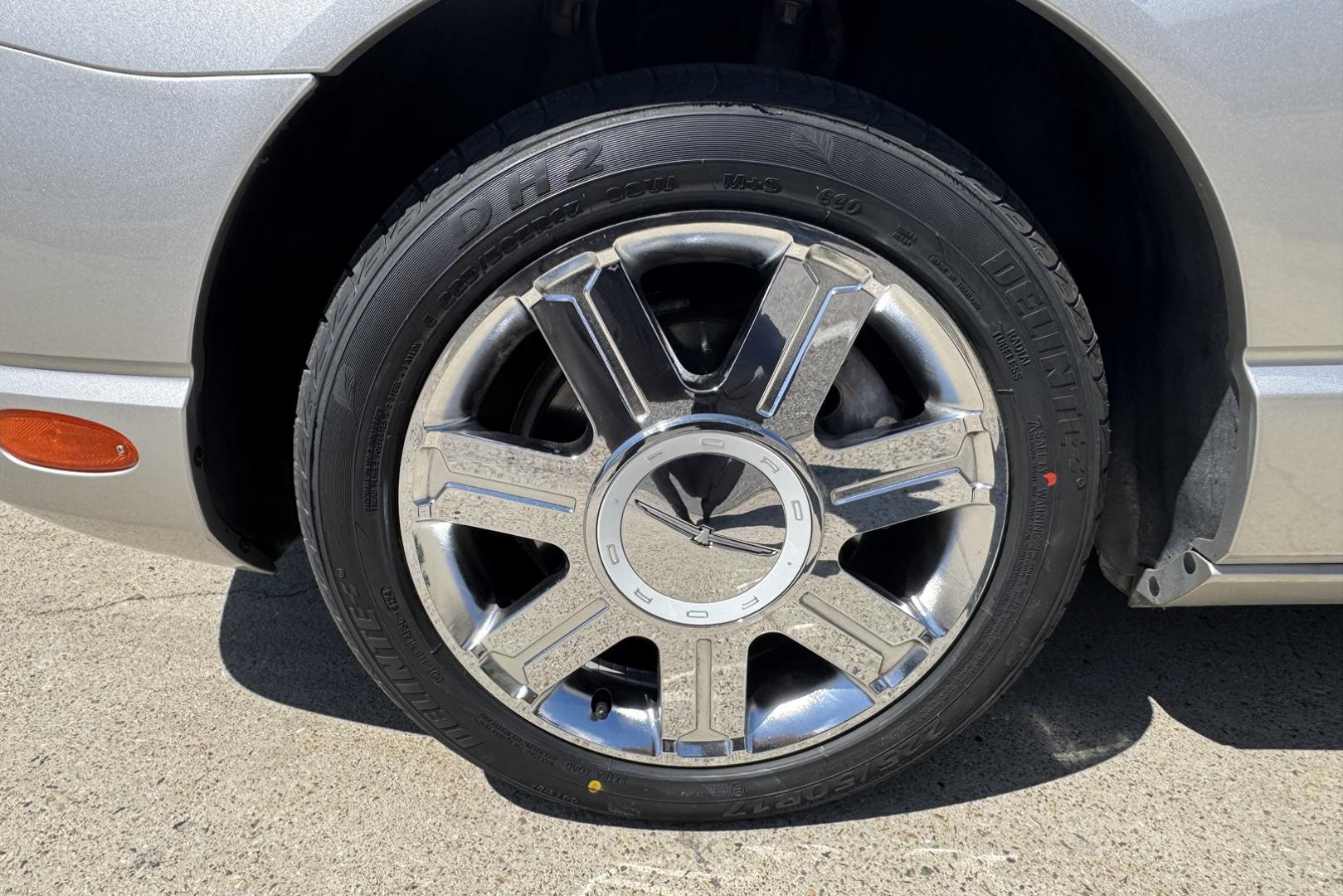 2004 Silver /Black Ford Thunderbird Premium (1FAHP60A34Y) with an V8 3.9 Liter engine, Automatic transmission, located at 2304 W. Main St., Boise, ID, 83702, (208) 342-7777, 43.622105, -116.218658 - New Tires And Ready For Fun! Classic Lines! - Photo#7