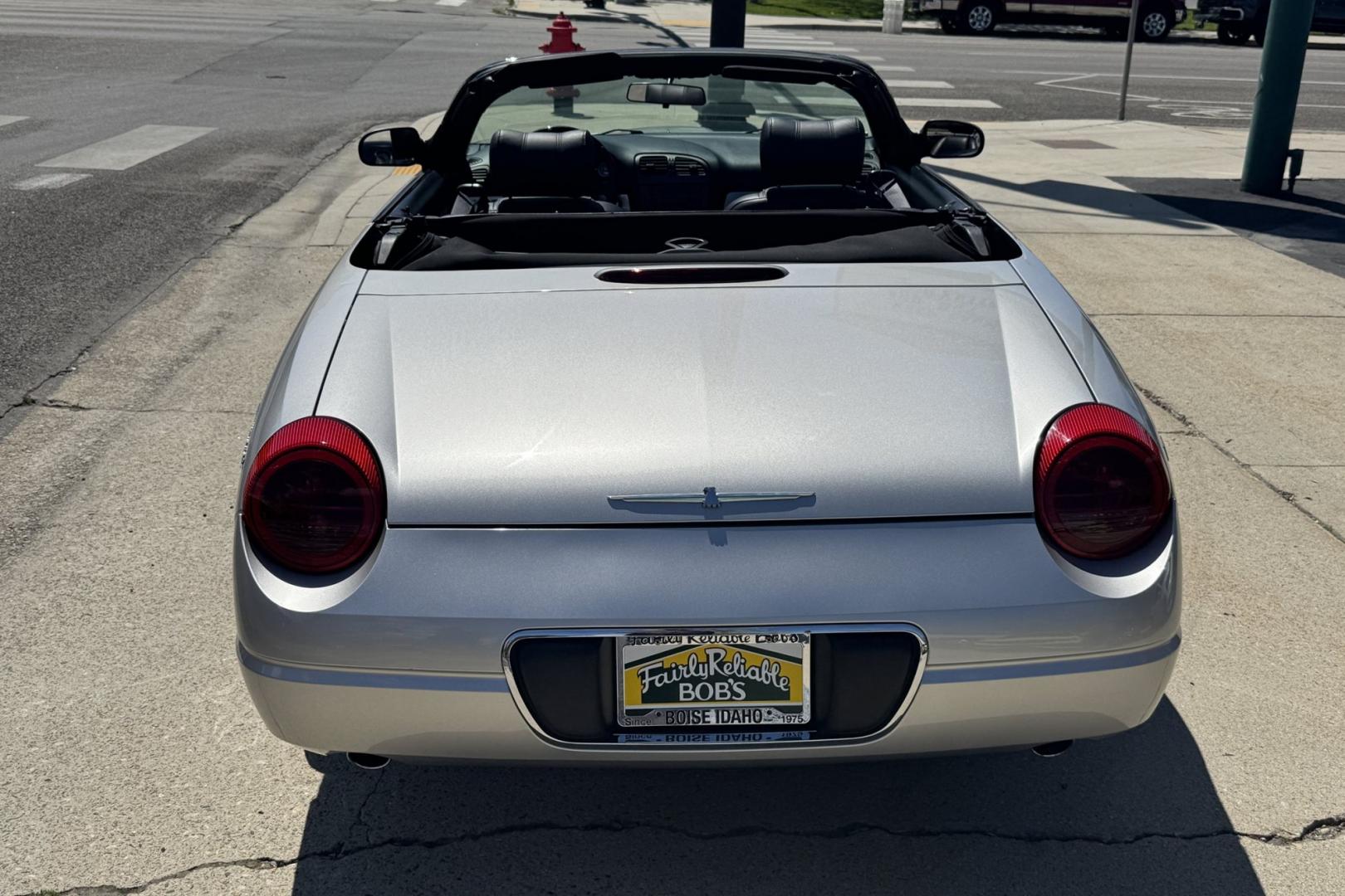 2004 Silver /Black Ford Thunderbird Premium (1FAHP60A34Y) with an V8 3.9 Liter engine, Automatic transmission, located at 2304 W. Main St., Boise, ID, 83702, (208) 342-7777, 43.622105, -116.218658 - New Tires And Ready For Fun! Classic Lines! - Photo#20