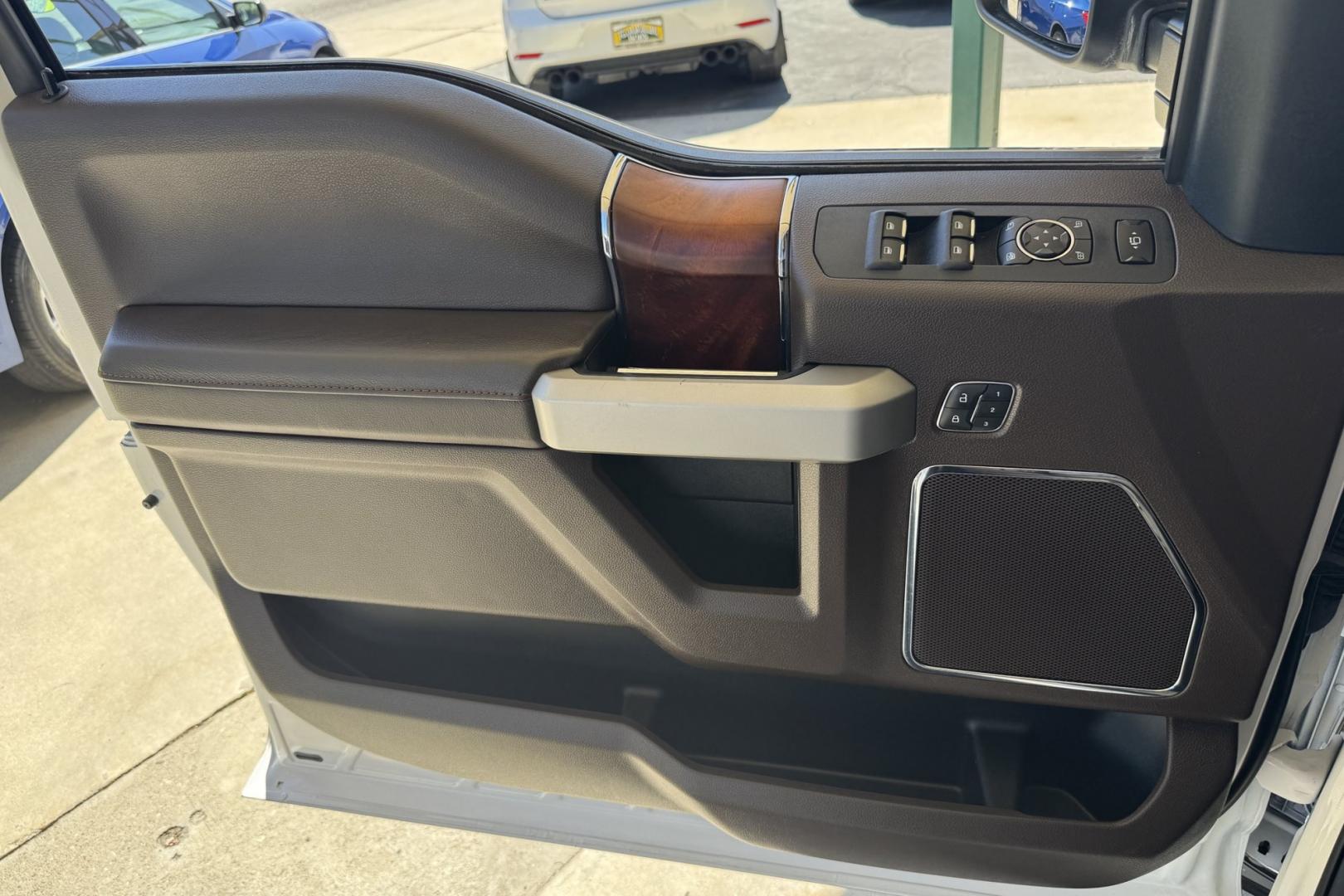 2019 White Platinum /Brownstone Ford F-350 King Ranch (1FT8W3BTXKE) with an V8 6.7 Liter Turbo Diesel engine, Automatic 6 Speed transmission, located at 2304 W. Main St., Boise, ID, 83702, (208) 342-7777, 43.622105, -116.218658 - Only 18k Miles! Optioned With The Best Of Everything! - Photo#5