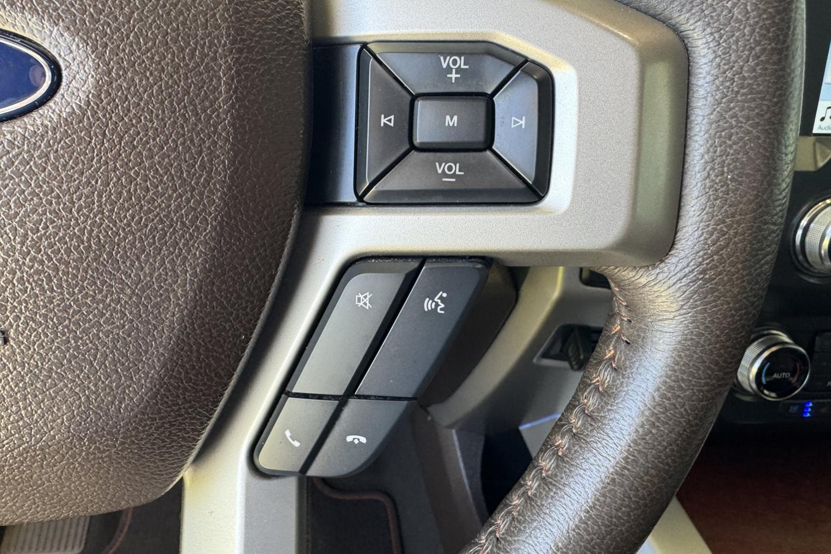 2019 White Platinum /Brownstone Ford F-350 King Ranch (1FT8W3BTXKE) with an V8 6.7 Liter Turbo Diesel engine, Automatic 6 Speed transmission, located at 2304 W. Main St., Boise, ID, 83702, (208) 342-7777, 43.622105, -116.218658 - Only 18k Miles! Optioned With The Best Of Everything! - Photo#8