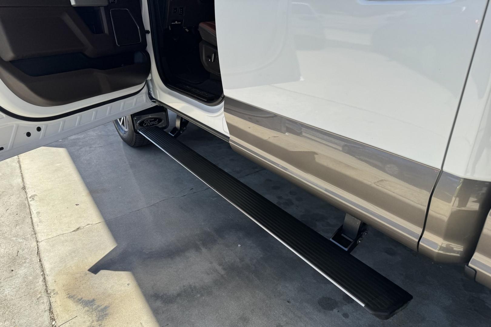 2019 White Platinum /Brownstone Ford F-350 King Ranch (1FT8W3BTXKE) with an V8 6.7 Liter Turbo Diesel engine, Automatic 6 Speed transmission, located at 2304 W. Main St., Boise, ID, 83702, (208) 342-7777, 43.622105, -116.218658 - Only 18k Miles! Optioned With The Best Of Everything! - Photo#15