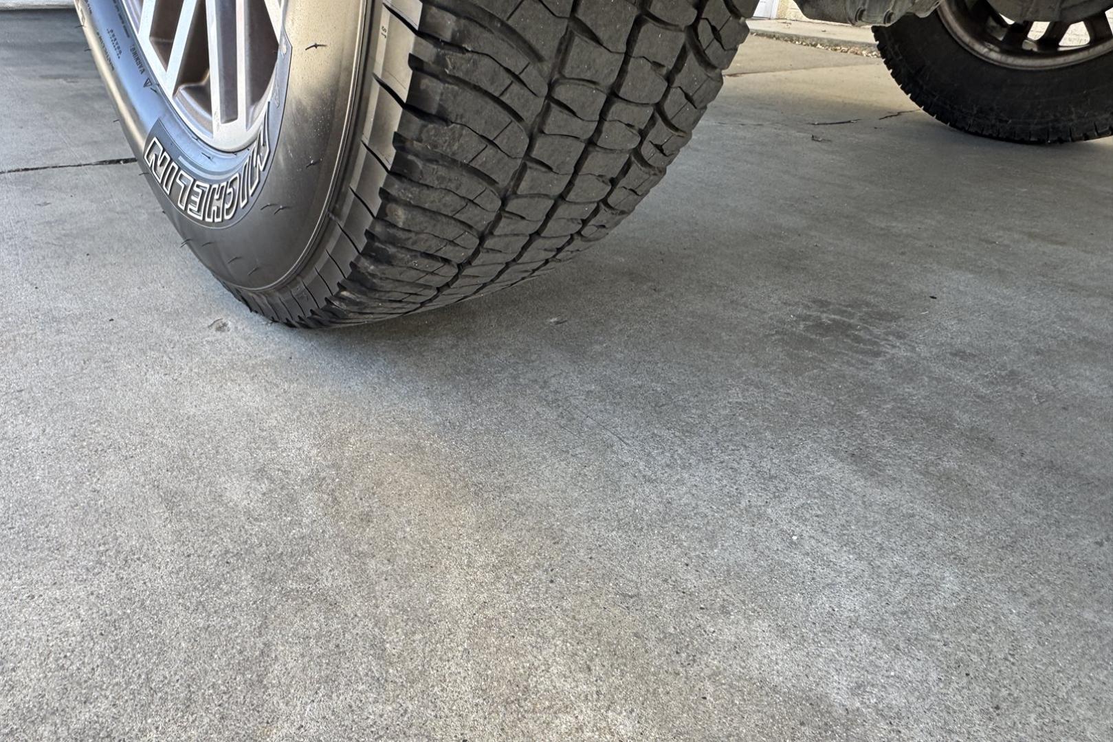 2019 White Platinum /Brownstone Ford F-350 King Ranch (1FT8W3BTXKE) with an V8 6.7 Liter Turbo Diesel engine, Automatic 6 Speed transmission, located at 2304 W. Main St., Boise, ID, 83702, (208) 342-7777, 43.622105, -116.218658 - Only 18k Miles! Optioned With The Best Of Everything! - Photo#29