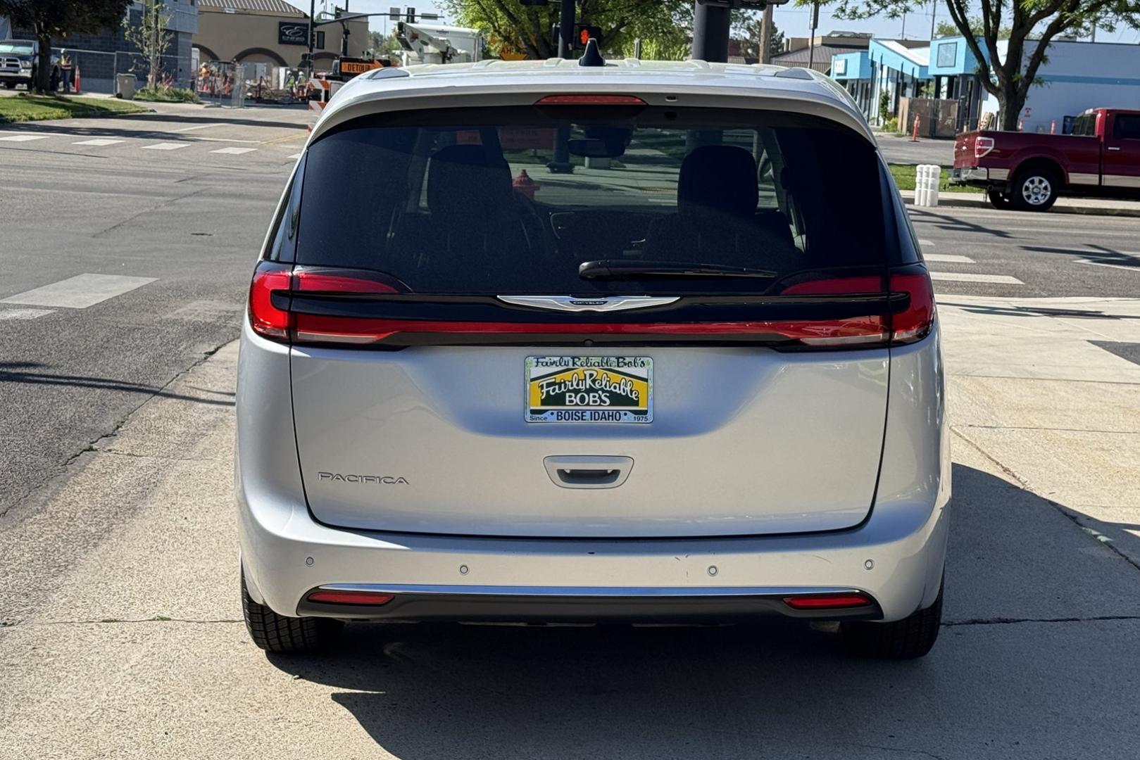 2024 Silver /Black Chrysler Pacifica Touring L (2C4RC1BG7RR) with an V6 3.6 Liter engine, Automatic 9 Speed transmission, located at 2304 W. Main St., Boise, ID, 83702, (208) 342-7777, 43.622105, -116.218658 - 7 Passenger! Stow N Go Seating! Bring The Family! - Photo#1