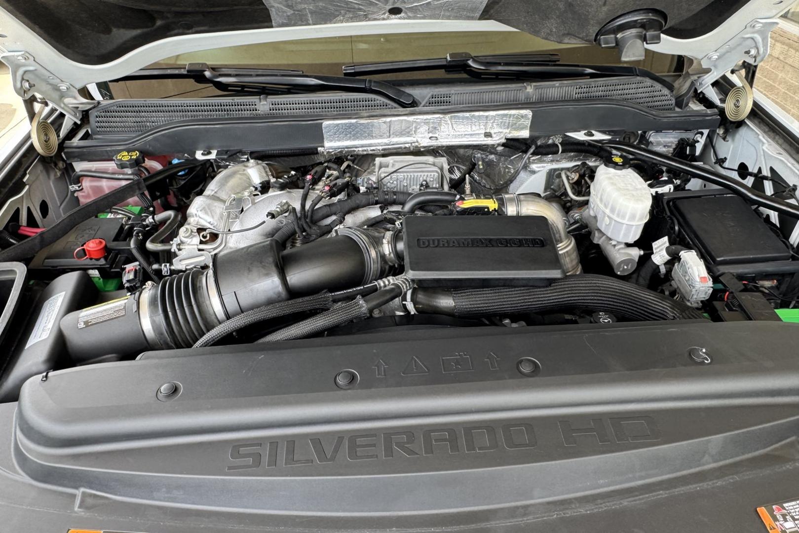 2018 Summit White /Tan Chevrolet Silverado 3500HD LTZ Z71 (1GC4K0CY2JF) with an V8 6.6 Liter Turbo Diesel engine, Allison Automatic 6 Speed transmission, located at 2304 W. Main St., Boise, ID, 83702, (208) 342-7777, 43.622105, -116.218658 - Clean Low Mileage Diesel!- Photo#18