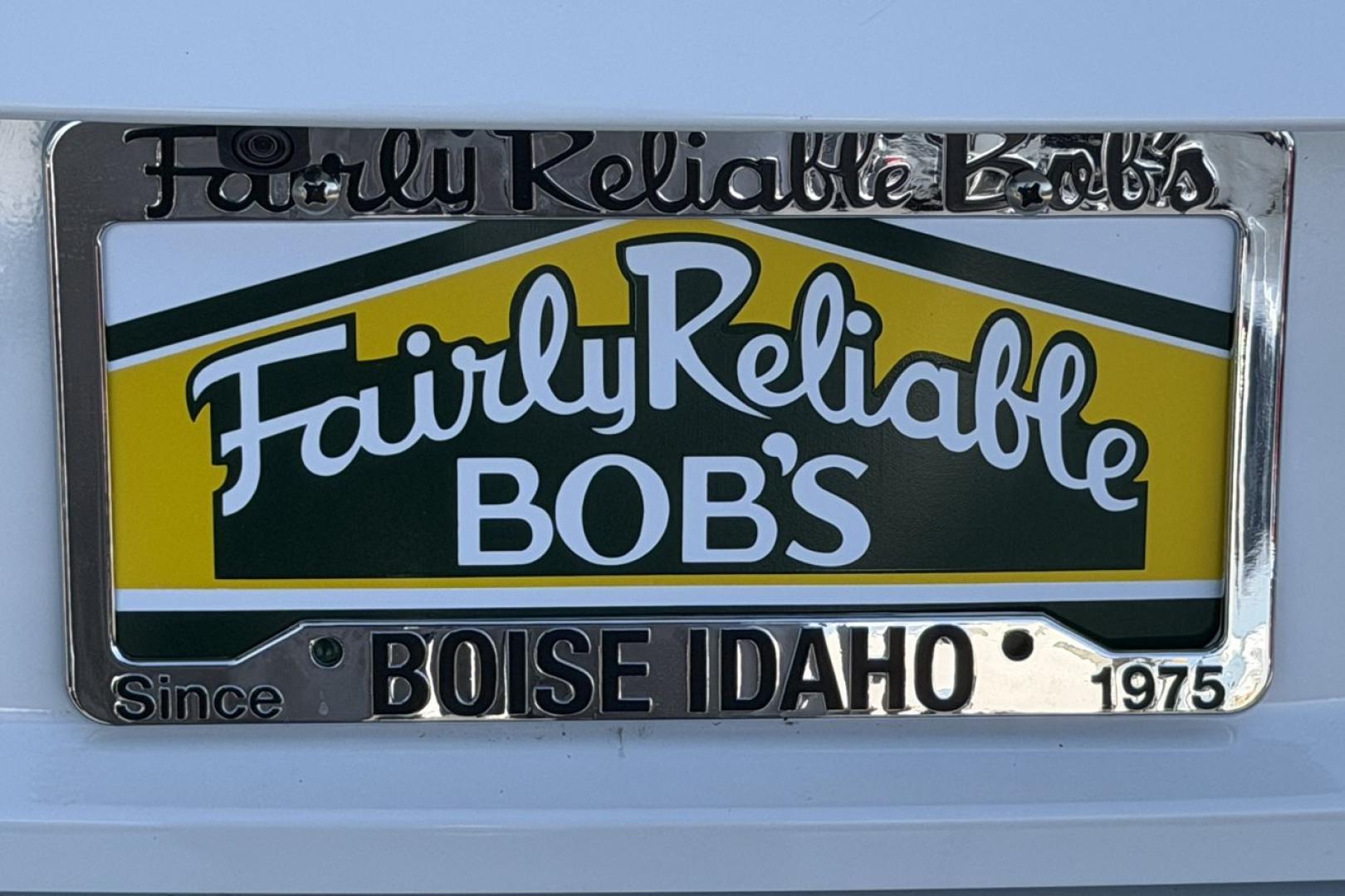 2018 White /Black Honda Civic Si (2HGFC3A57JH) with an 4 Cyl 1.5 Liter Turbo engine, 6 Speed Manual transmission, located at 2304 W. Main St., Boise, ID, 83702, (208) 342-7777, 43.622105, -116.218658 - Nicely Optioned! 6 Speed Manual Civic Si!- Photo#18