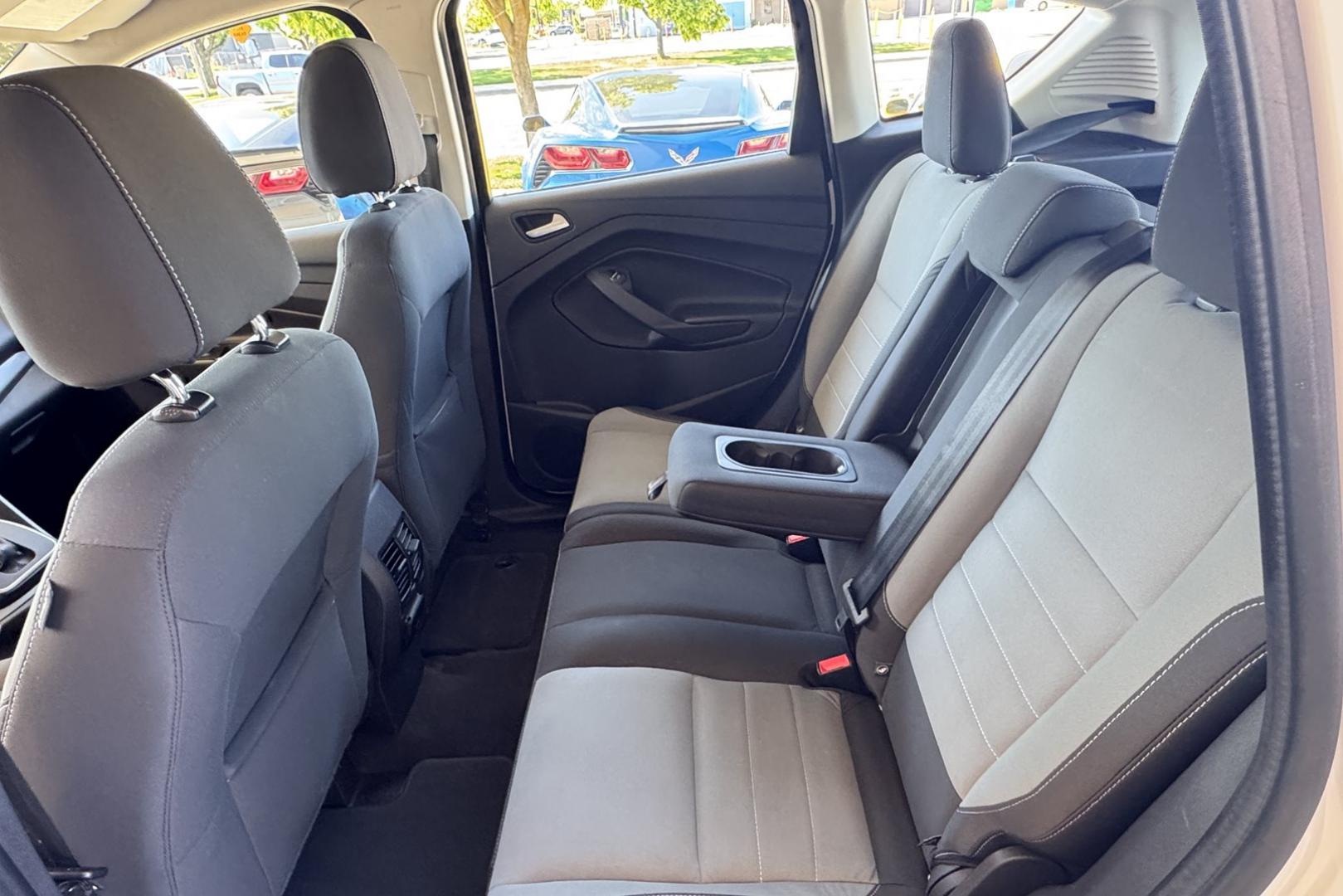 2016 Oxford White /Black Ford C-Max SE (1FADP5AU8GL) with an 4 Cyl 2.0 Liter Hybrid engine, Automatic transmission, located at 2304 W. Main St., Boise, ID, 83702, (208) 342-7777, 43.622105, -116.218658 - Great Fuel Economy! Low Mileage Too! - Photo#7
