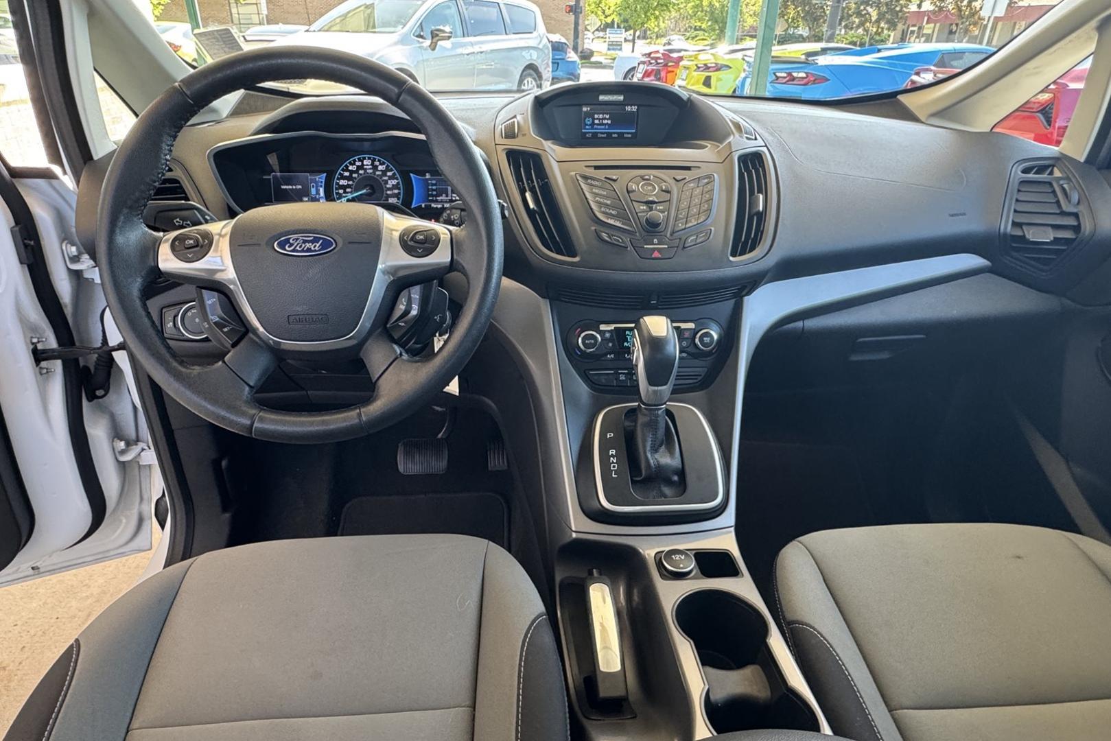 2016 Oxford White /Black Ford C-Max SE (1FADP5AU8GL) with an 4 Cyl 2.0 Liter Hybrid engine, Automatic transmission, located at 2304 W. Main St., Boise, ID, 83702, (208) 342-7777, 43.622105, -116.218658 - Great Fuel Economy! Low Mileage Too! - Photo#8