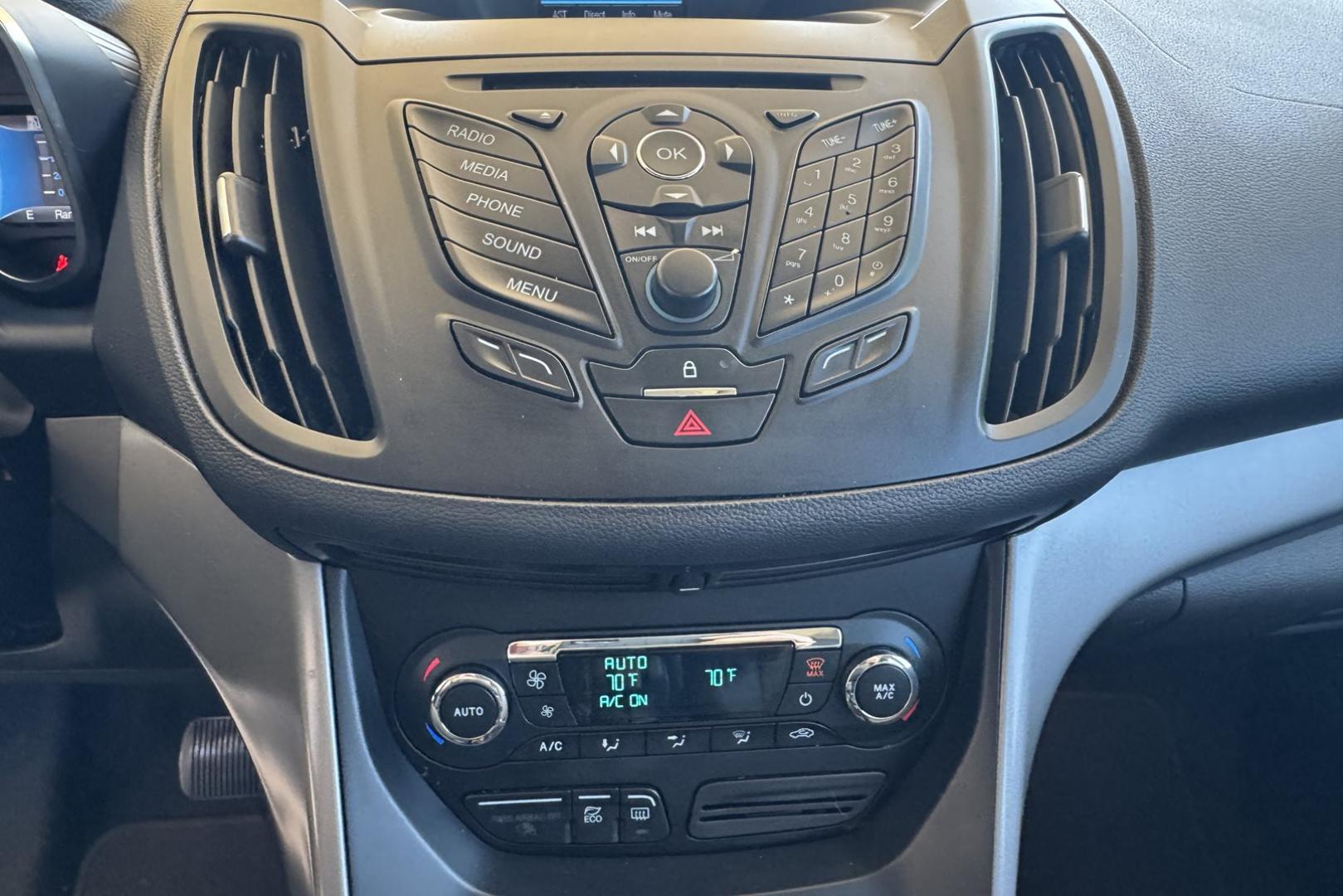 2016 Oxford White /Black Ford C-Max SE (1FADP5AU8GL) with an 4 Cyl 2.0 Liter Hybrid engine, Automatic transmission, located at 2304 W. Main St., Boise, ID, 83702, (208) 342-7777, 43.622105, -116.218658 - Great Fuel Economy! Low Mileage Too! - Photo#11