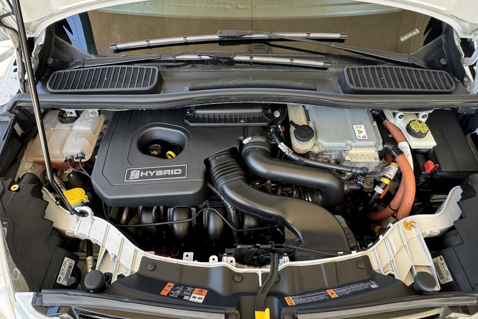 2016 Oxford White /Black Ford C-Max SE (1FADP5AU8GL) with an 4 Cyl 2.0 Liter Hybrid engine, Automatic transmission, located at 2304 W. Main St., Boise, ID, 83702, (208) 342-7777, 43.622105, -116.218658 - Great Fuel Economy! Low Mileage Too! - Photo#13