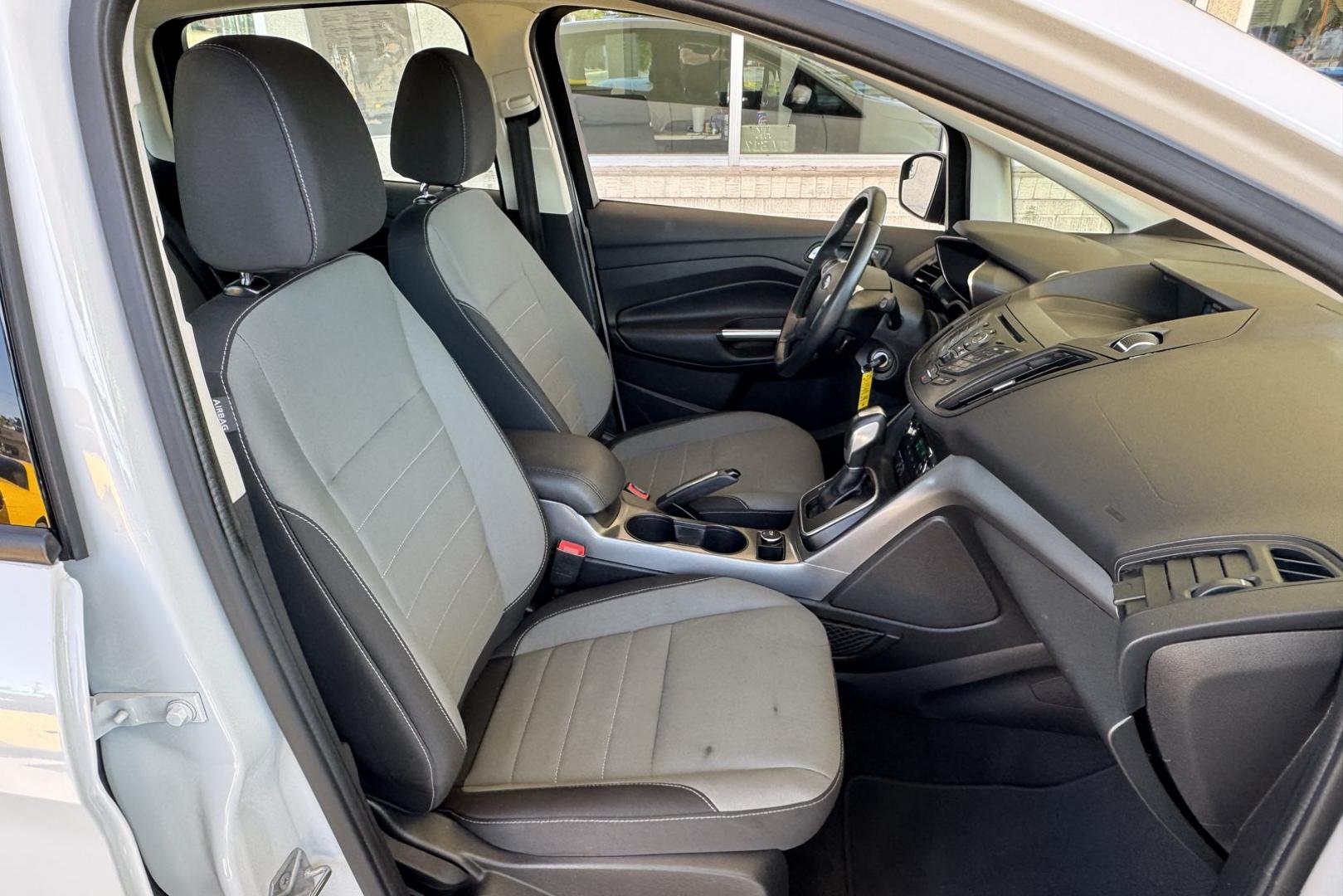 2016 Oxford White /Black Ford C-Max SE (1FADP5AU8GL) with an 4 Cyl 2.0 Liter Hybrid engine, Automatic transmission, located at 2304 W. Main St., Boise, ID, 83702, (208) 342-7777, 43.622105, -116.218658 - Great Fuel Economy! Low Mileage Too! - Photo#14