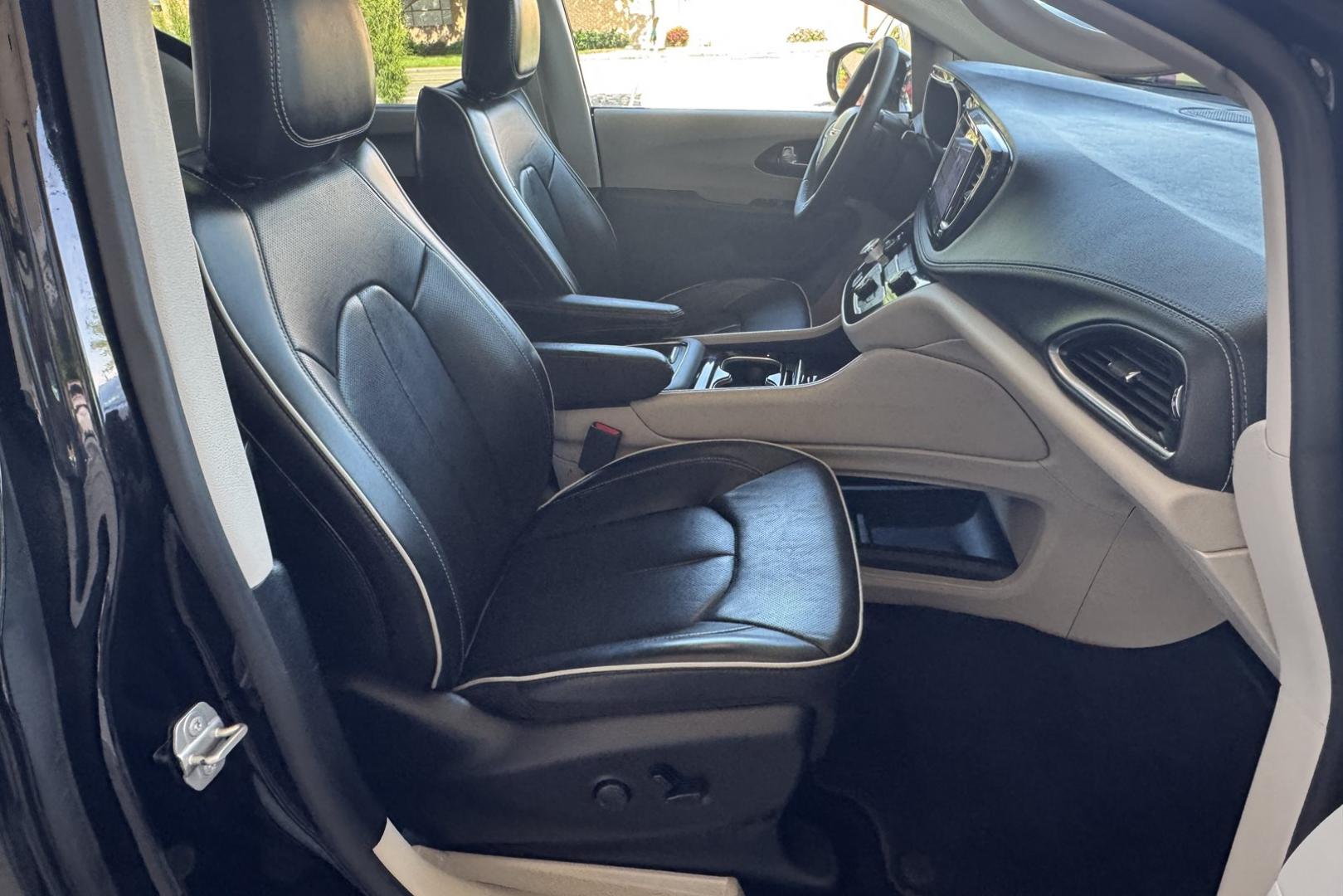 2024 Diamond Black /Black Chrysler Pacifica Limited (2C4RC1GG9RR) with an V6 3.6 Liter engine, Automatic 9 Speed transmission, located at 2304 W. Main St., Boise, ID, 83702, (208) 342-7777, 43.622105, -116.218658 - Stow N Go Seats! New Tires! Ready To Travel! Remaining Factory Warranty! - Photo#25