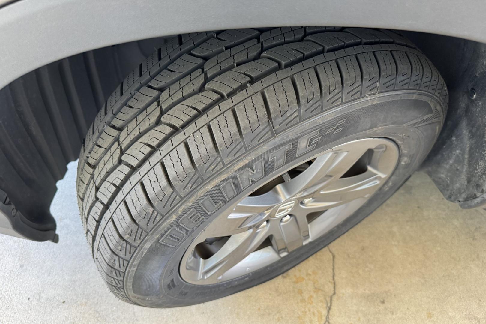 2022 Pacific Pewter Metallic /Black Honda Ridgeline RTL-E (5FPYK3F79NB) with an V6 3.5 Liter engine, Automatic 9 Speed transmission, located at 2304 W. Main St., Boise, ID, 83702, (208) 342-7777, 43.622105, -116.218658 - New Tires! Great Truck! - Photo#18