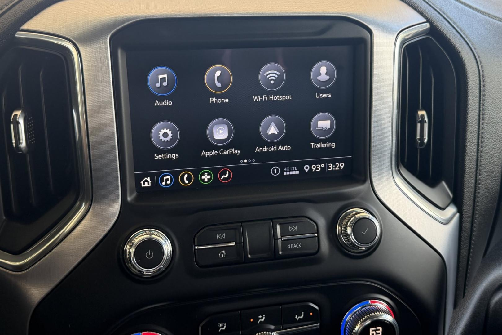 2020 Silver /Black GMC Sierra Elevation (1GTU9CED1LZ) with an V8 5.3 Liter engine, Automatic 8 Speed transmission, located at 2304 W. Main St., Boise, ID, 83702, (208) 342-7777, 43.622105, -116.218658 - Ready To Haul!- Photo#7