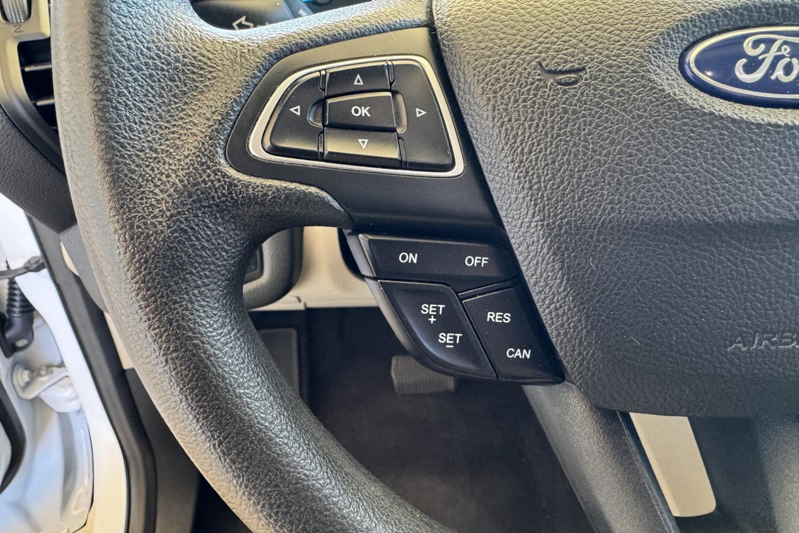 2018 Oxford White /Gray Ford Escape SE (1FMCU9GD1JU) with an 4 Cyl 1.5 Liter Turbo engine, Automatic 6 Speed transmission, located at 2304 W. Main St., Boise, ID, 83702, (208) 342-7777, 43.622105, -116.218658 - New Tires! Low Mileage! Heated Seats! Ready To Go! - Photo#12