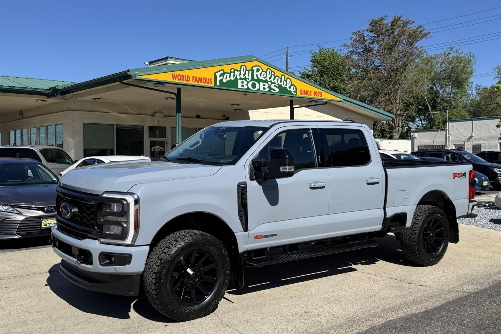 2024 Ford F-350 Lariat 4x4 Crew Cab 160 in SRW's photo