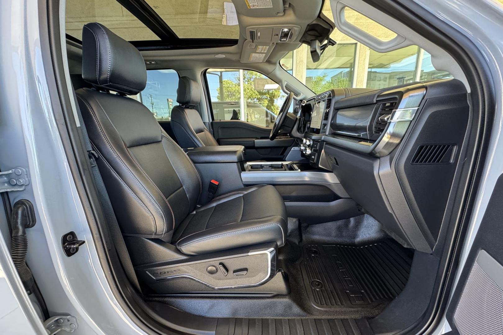 2024 Glacier Gray Metallic /Black Ford F-350 Lariat (1FT8W3BM2RE) with an V8 6.7 Liter HO Powerstroke Turbo Diesel engine, Automatic 10 Speed transmission, located at 2304 W. Main St., Boise, ID, 83702, (208) 342-7777, 43.622105, -116.218658- Photo#19