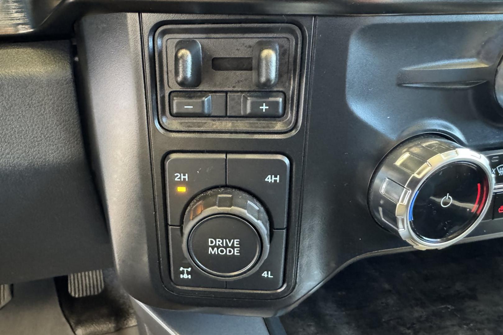2024 Glacier Gray Metallic /Black Ford F-350 Lariat (1FT8W3BM2RE) with an V8 6.7 Liter HO Powerstroke Turbo Diesel engine, Automatic 10 Speed transmission, located at 2304 W. Main St., Boise, ID, 83702, (208) 342-7777, 43.622105, -116.218658- Photo#26