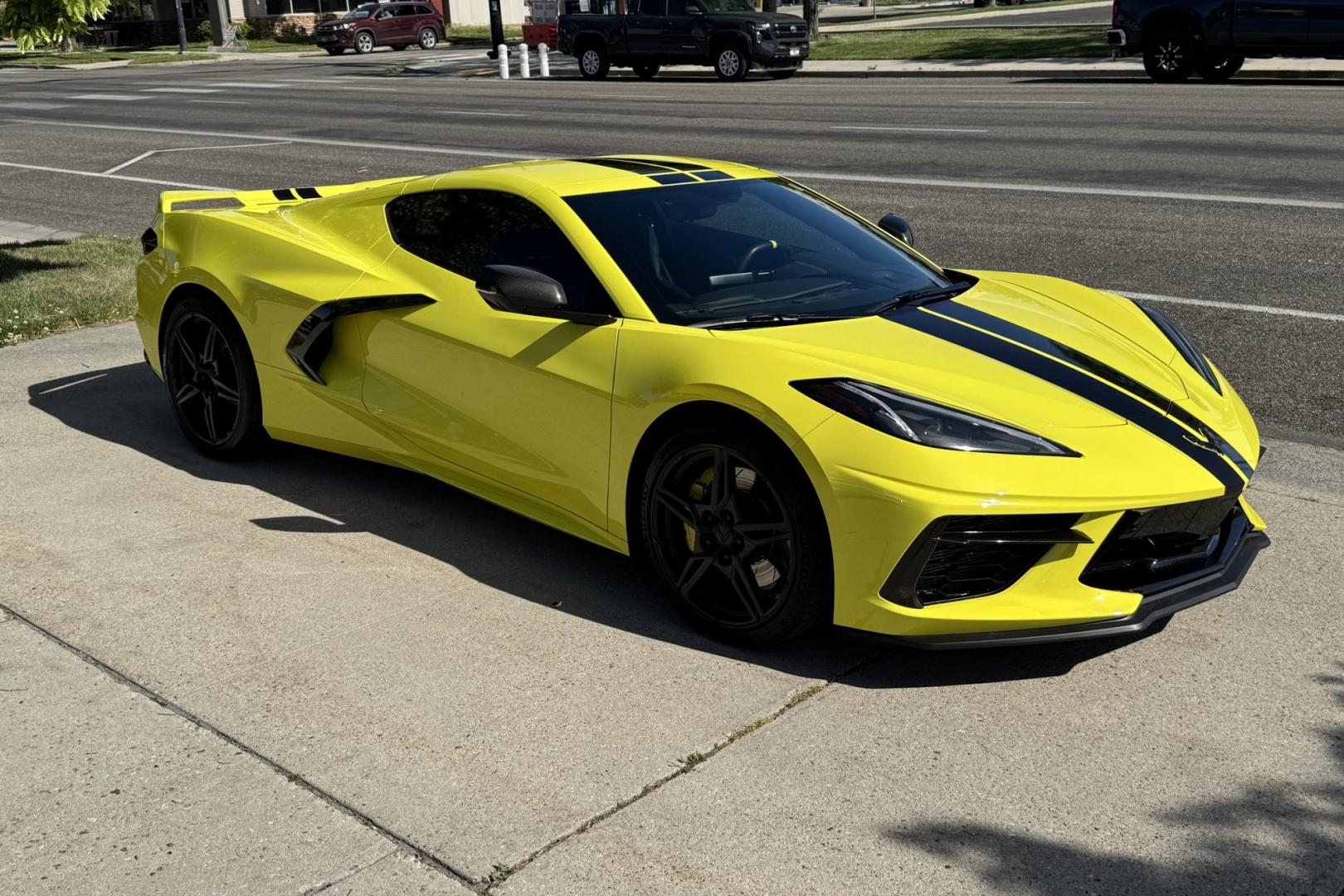 2021 Velocity Yellow /Black Chevrolet Corvette Stingray 3LT Z51 (1G1YC2D4XM5) with an V8 6.2 Liter engine, Automatic 8 Speed transmission, located at 2304 W. Main St., Boise, ID, 83702, (208) 342-7777, 43.622105, -116.218658 - Stunning And Highly Optioned C8 Coupe! - Photo#2