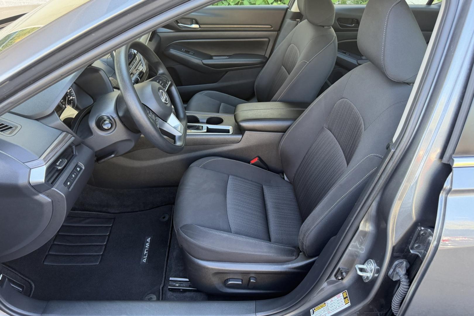 2025 Gray /Black Nissan Altima SV (1N4BL4DV0SN) with an 4 Cyl 2.5 Liter engine, Automatic transmission, located at 2304 W. Main St., Boise, ID, 83702, (208) 342-7777, 43.622105, -116.218658 - Remaining Factory Warranty! Loaded With Safety Features! - Photo#4