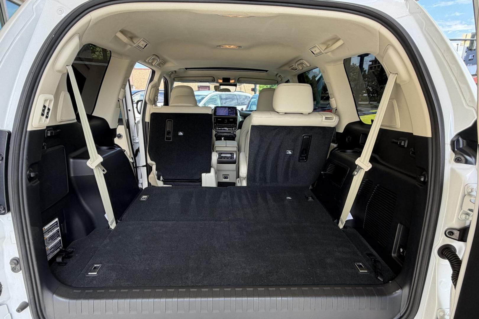 2022 White /Beige Lexus GX 460 Luxury (JTJGM7BX1N5) with an V8 4.6 Liter engine, Automatic 6 Speed transmission, located at 2304 W. Main St., Boise, ID, 83702, (208) 342-7777, 43.622105, -116.218658 - A Dream To Drive!- Photo#22