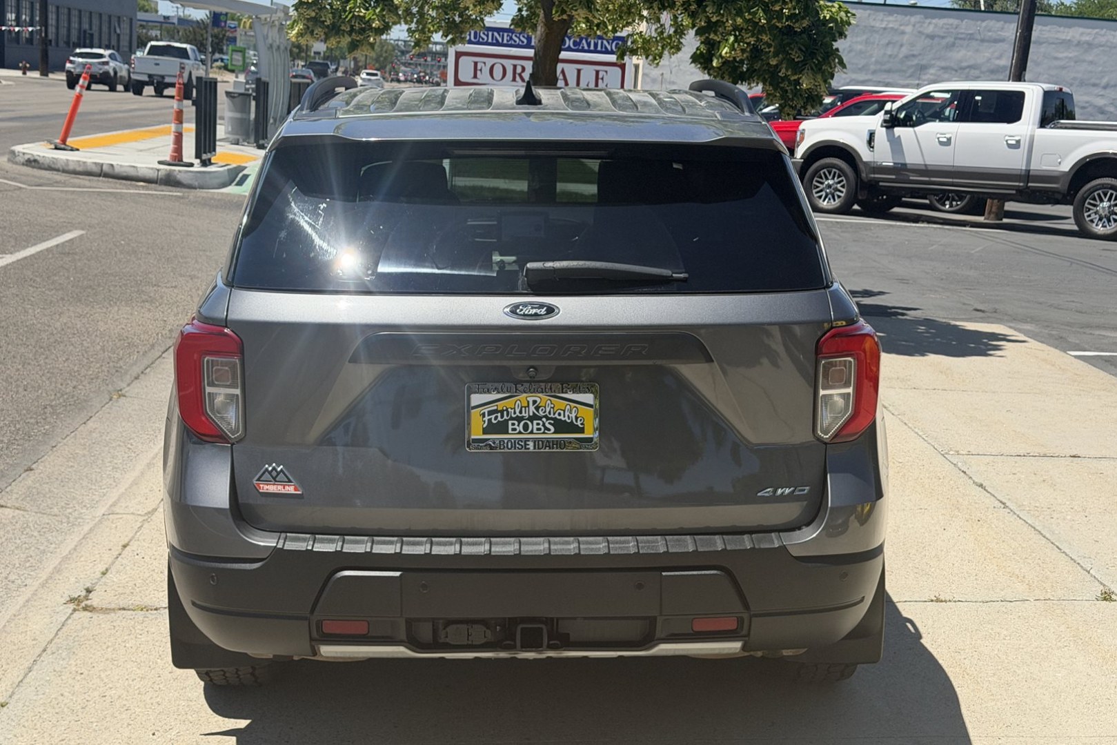 2022 Carbonized Gray Metallic /Deep Cypress Ford Explorer Timberline (1FMSK8JH4NG) with an 4 Cyl 2.3 Liter Turbo engine, Automatic 10 Speed transmission, located at 2304 W. Main St., Boise, ID, 83702, (208) 342-7777, 43.622105, -116.218658 - New Tires! Seats 6! Nicely Optioned With Safety And Performance! - Photo#1