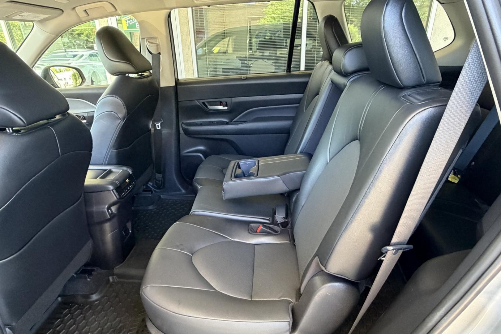 2024 Iconic Silver Metallic /Black Toyota Grand Highlander XLE (5TDAAAB54RS) with an 4 Cyl 2.4 Liter Turbo engine, Automatic 8 Speed transmission, located at 2304 W. Main St., Boise, ID, 83702, (208) 342-7777, 43.622105, -116.218658 - Remaining Factory Warranty! Very Low Mileage! Freshly Serviced And Ready To Go! - Photo#20