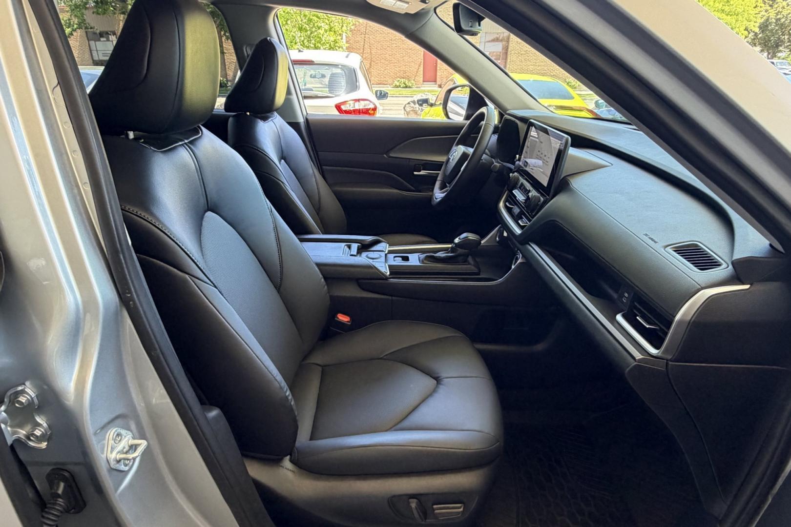 2024 Iconic Silver Metallic /Black Toyota Grand Highlander XLE (5TDAAAB54RS) with an 4 Cyl 2.4 Liter Turbo engine, Automatic 8 Speed transmission, located at 2304 W. Main St., Boise, ID, 83702, (208) 342-7777, 43.622105, -116.218658 - Remaining Factory Warranty! Very Low Mileage! Freshly Serviced And Ready To Go! - Photo#21