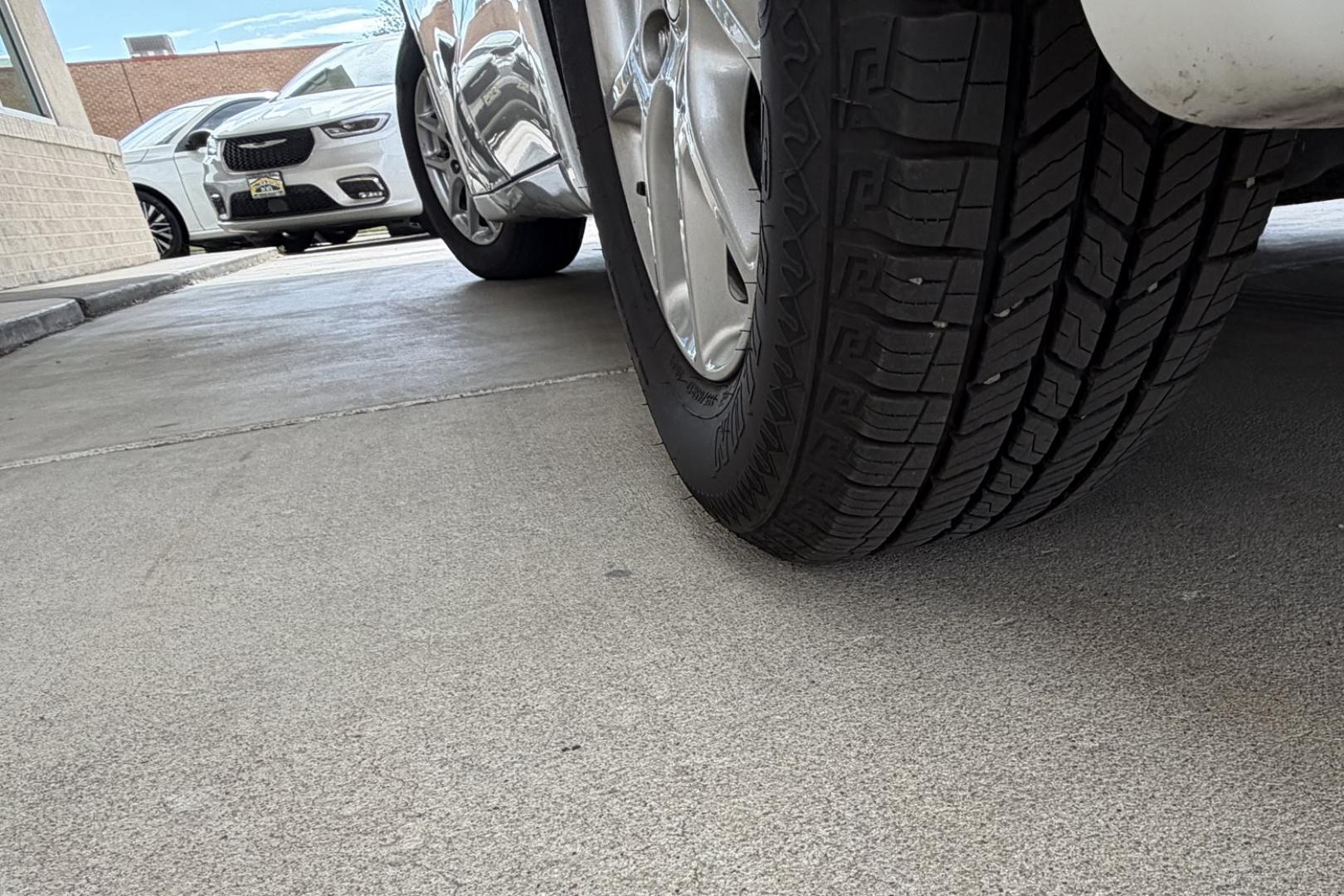 2022 White /Black Chrysler Pacifica Touring L (2C4RC1BG2NR) with an V6 3.6 Liter engine, Automatic 9 Speed transmission, located at 2304 W. Main St., Boise, ID, 83702, (208) 342-7777, 43.622105, -116.218658 - Seats 7! Stow And Go Seating! Ready To Travel! - Photo#22