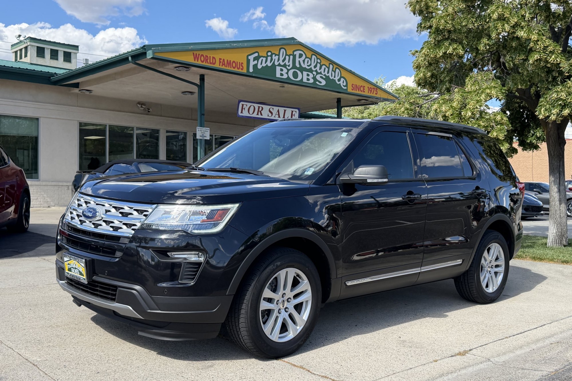 photo of 2019 Ford Explorer XLT 4x4